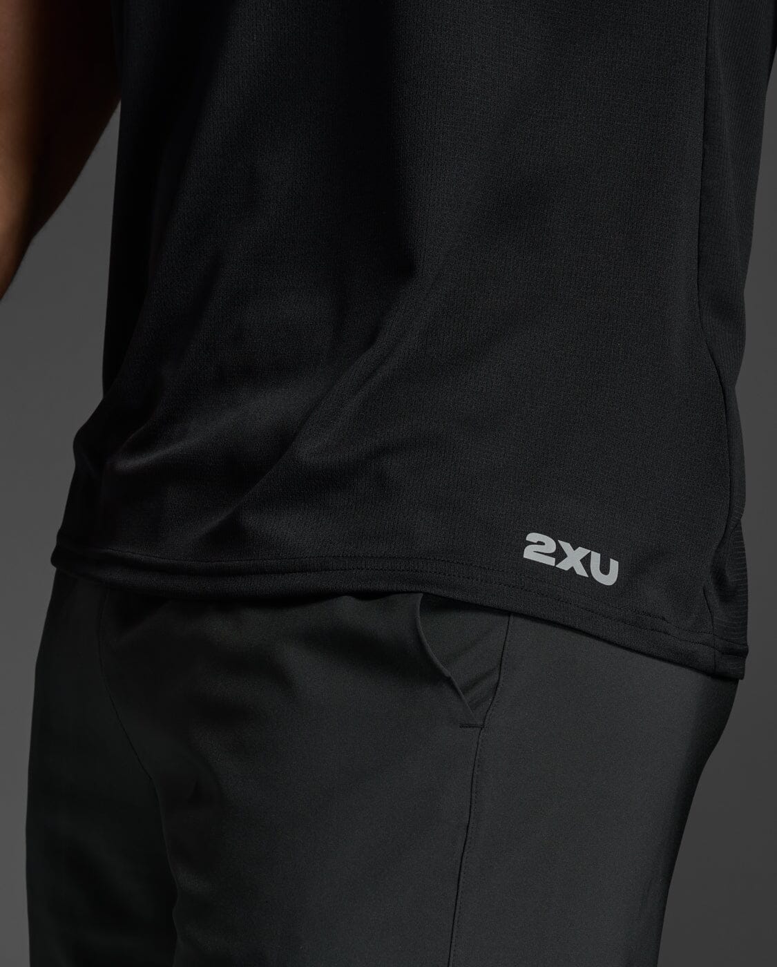 2XU Men's Aero Tank MR6676A - Image 7