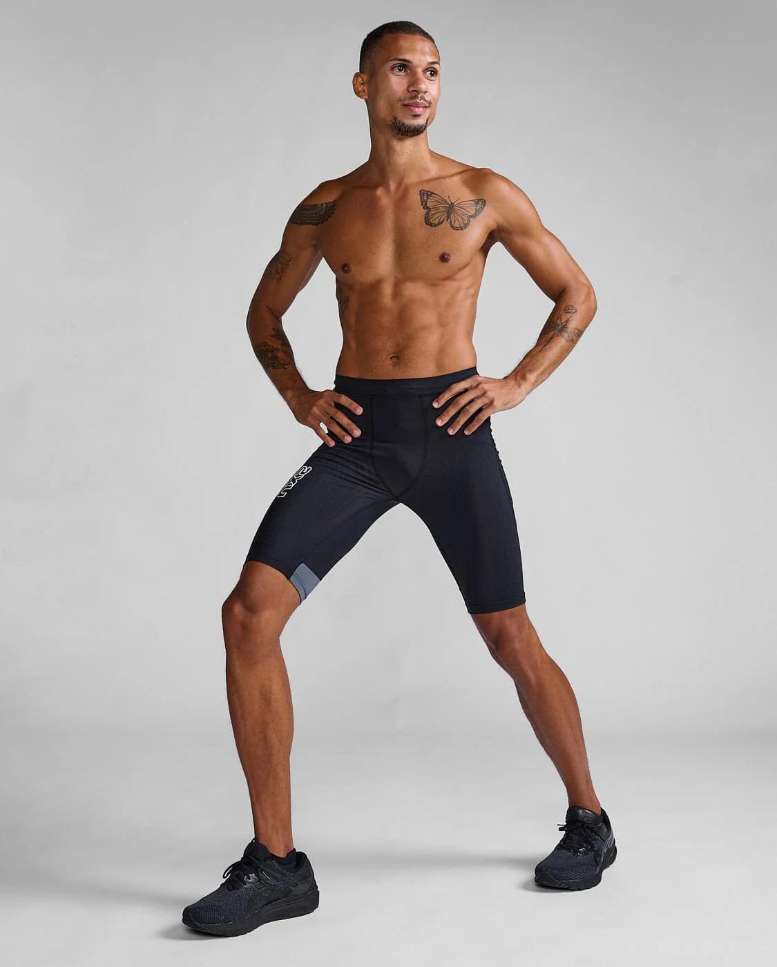 2XU Men's Light Speed React Compression Shorts MA7050B - Image 4