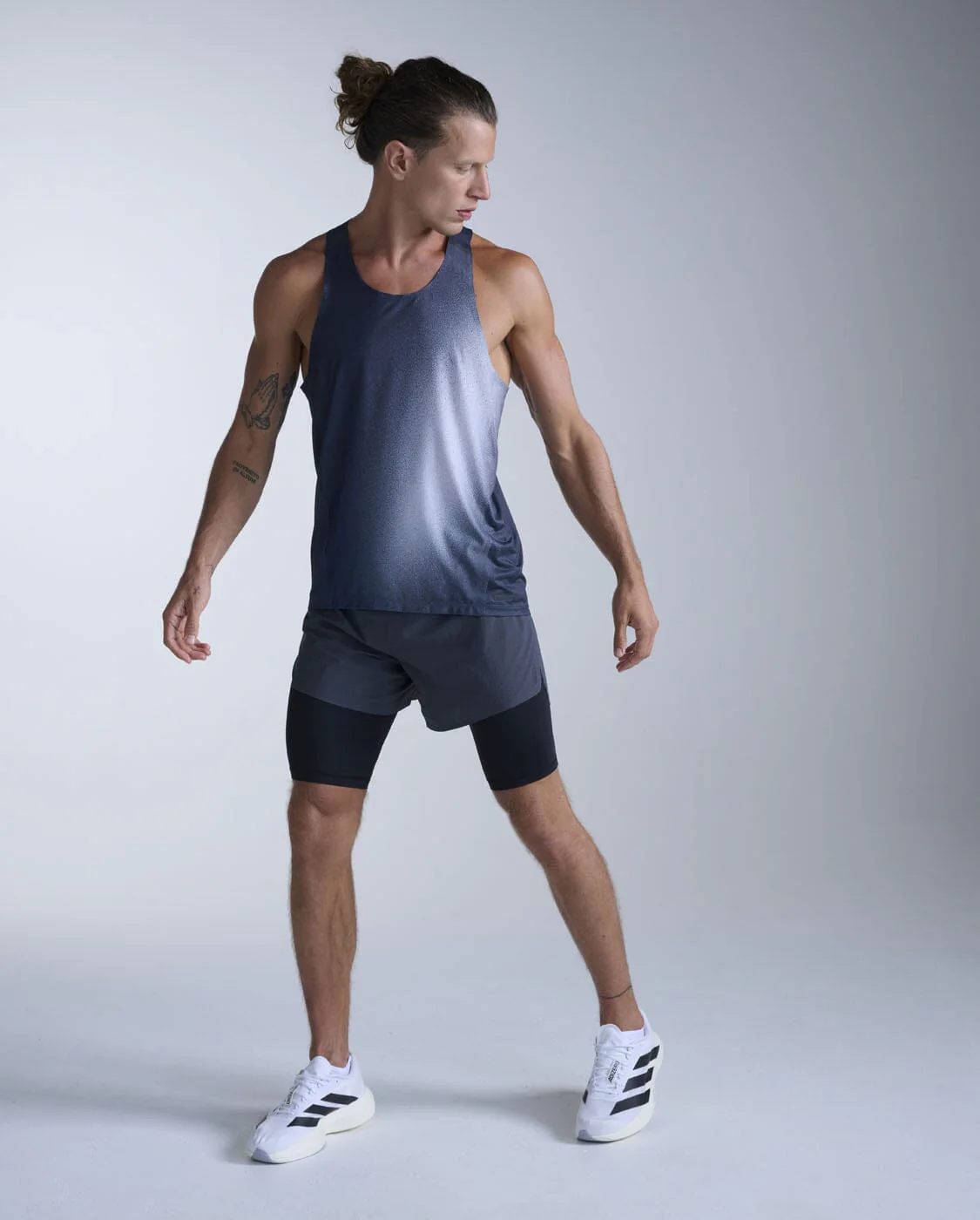 2XU Men's Light Speed React Singlet MR7375A - Image 9