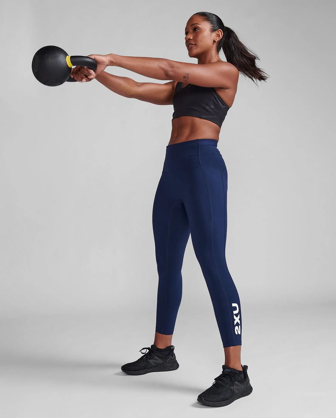 2XU Women's Form Stash Hi-Rise Compression 7/8 Tights WA6908B - Image 7