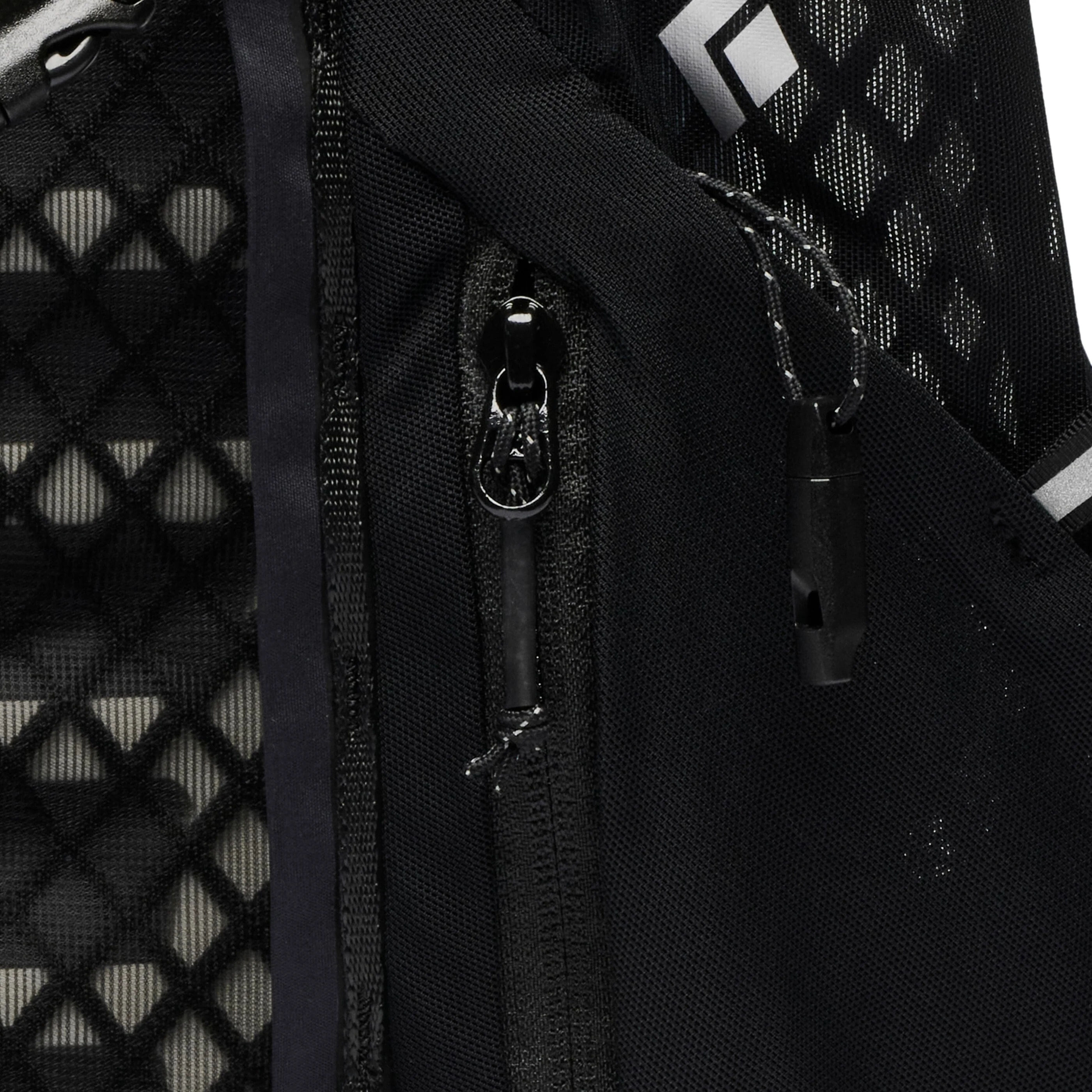 Black Diamond Women's Distance 15 Backpack (2026) - Image 7