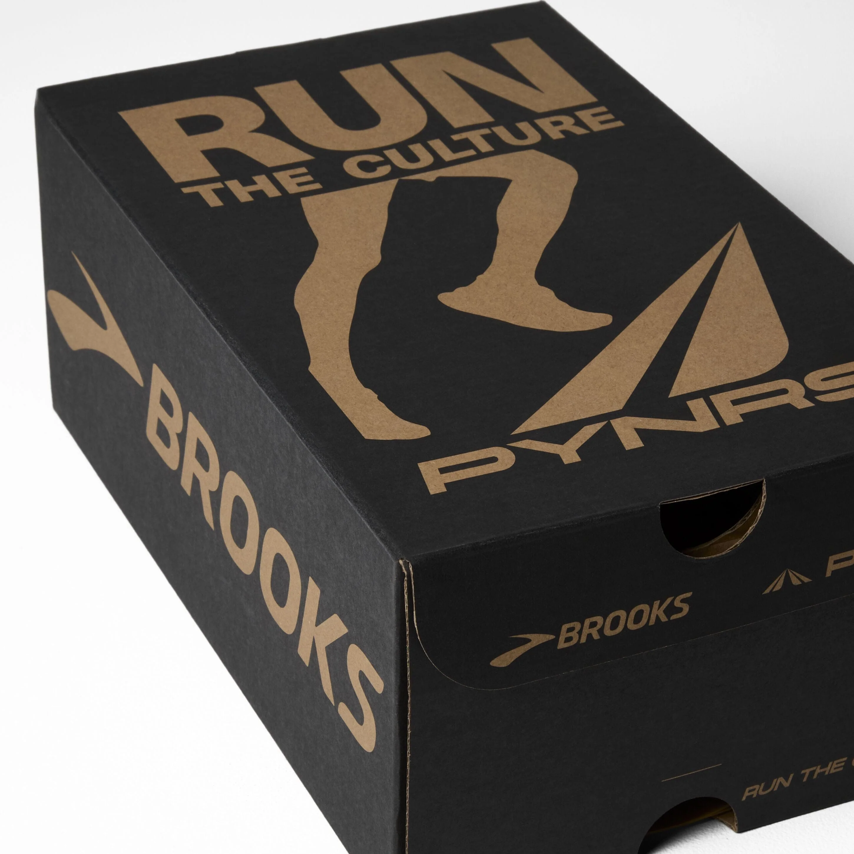 Brooks PYNRS x Hyperion Max 3 Men's Road Running Shoes - Image 3