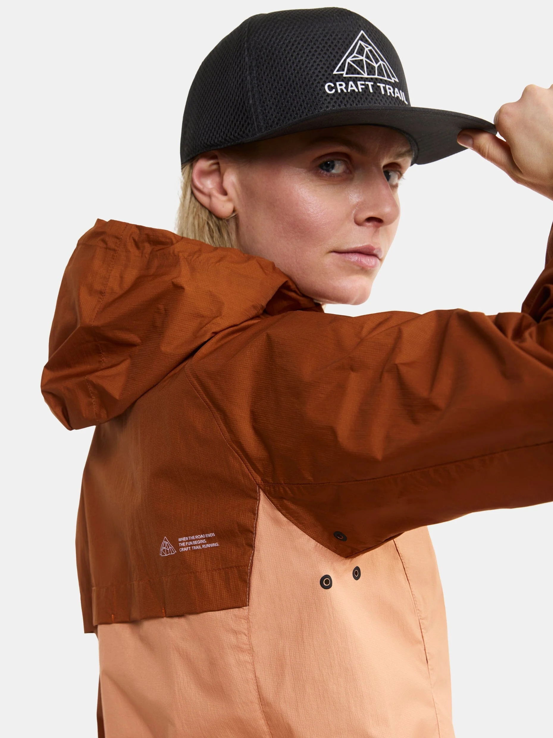 CRAFT PRO Trail 2L Light Weight Jacket Women's Waterproof - Image 12