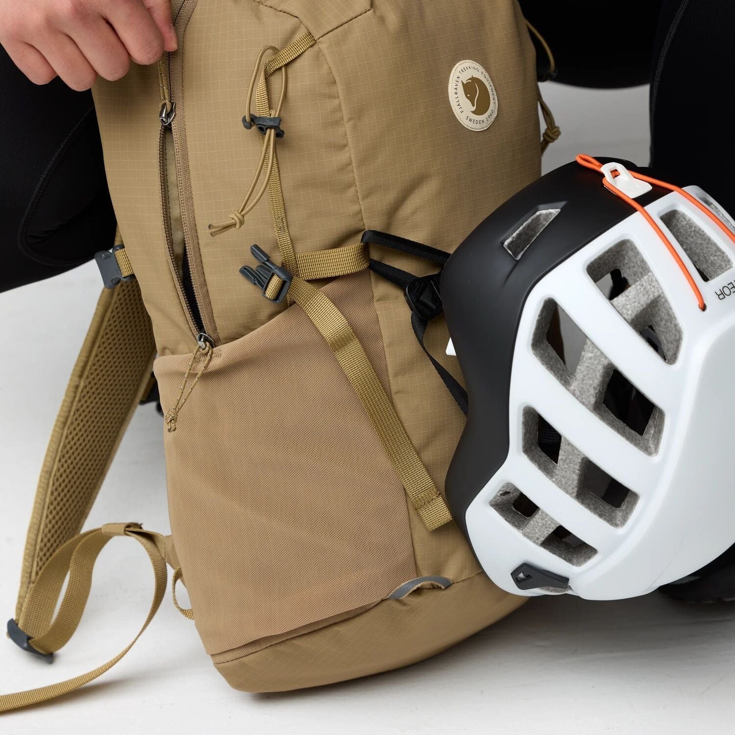 Fjallraven Abisko Softpack 16 - Image 6