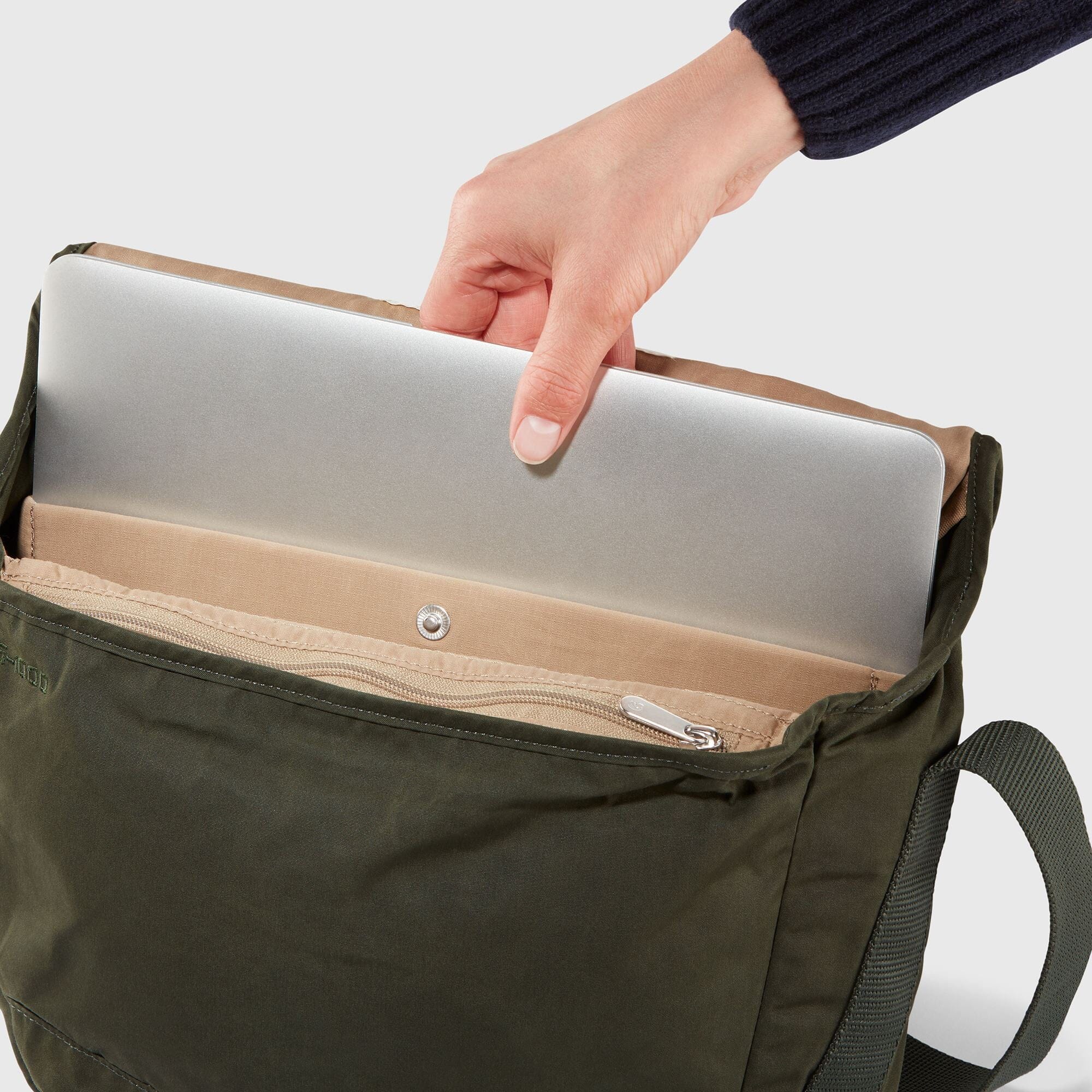 Fjallraven Greenland Shoulder Bag Small - Image 8