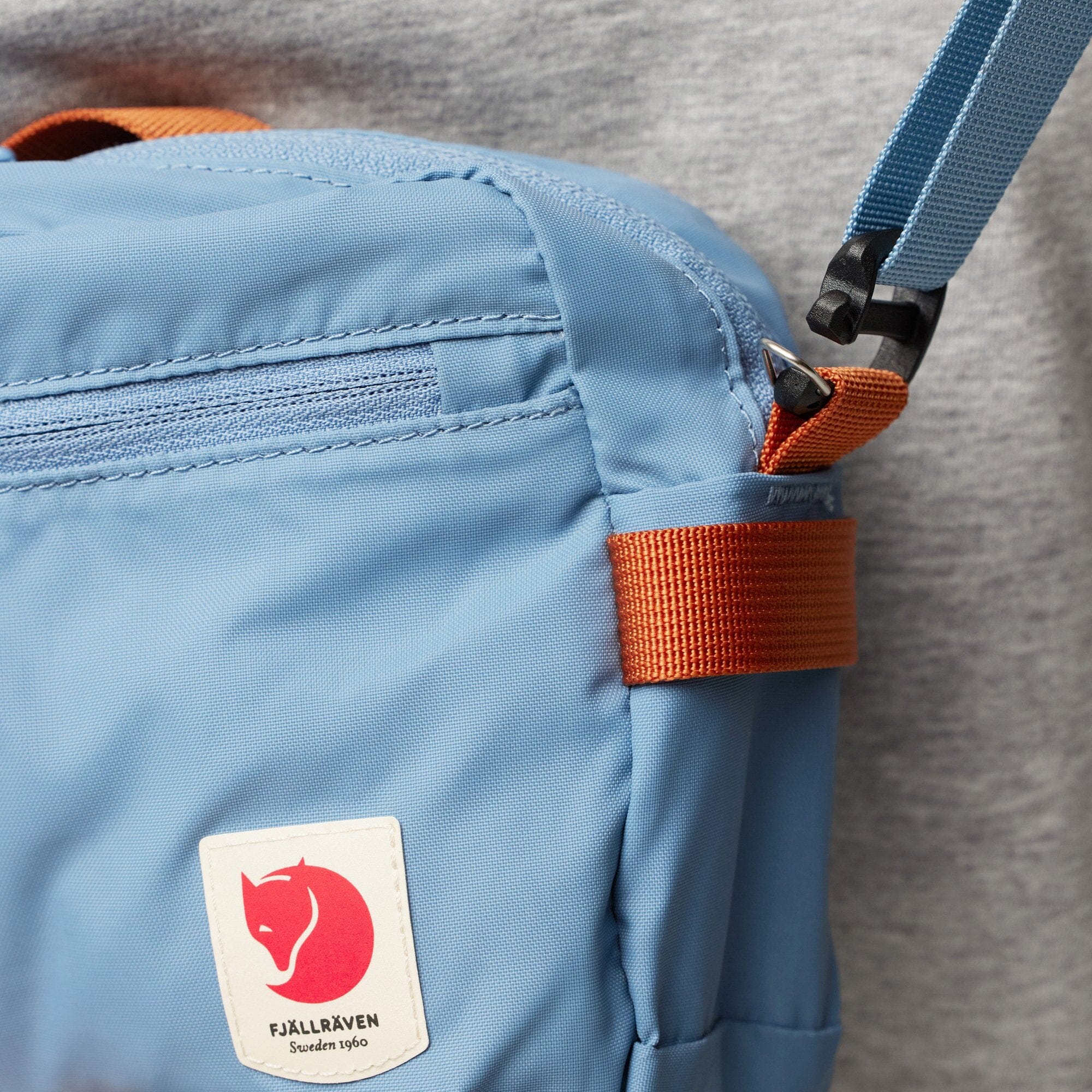Fjallraven High Coast Crossbody Messenger Bag - Image 7