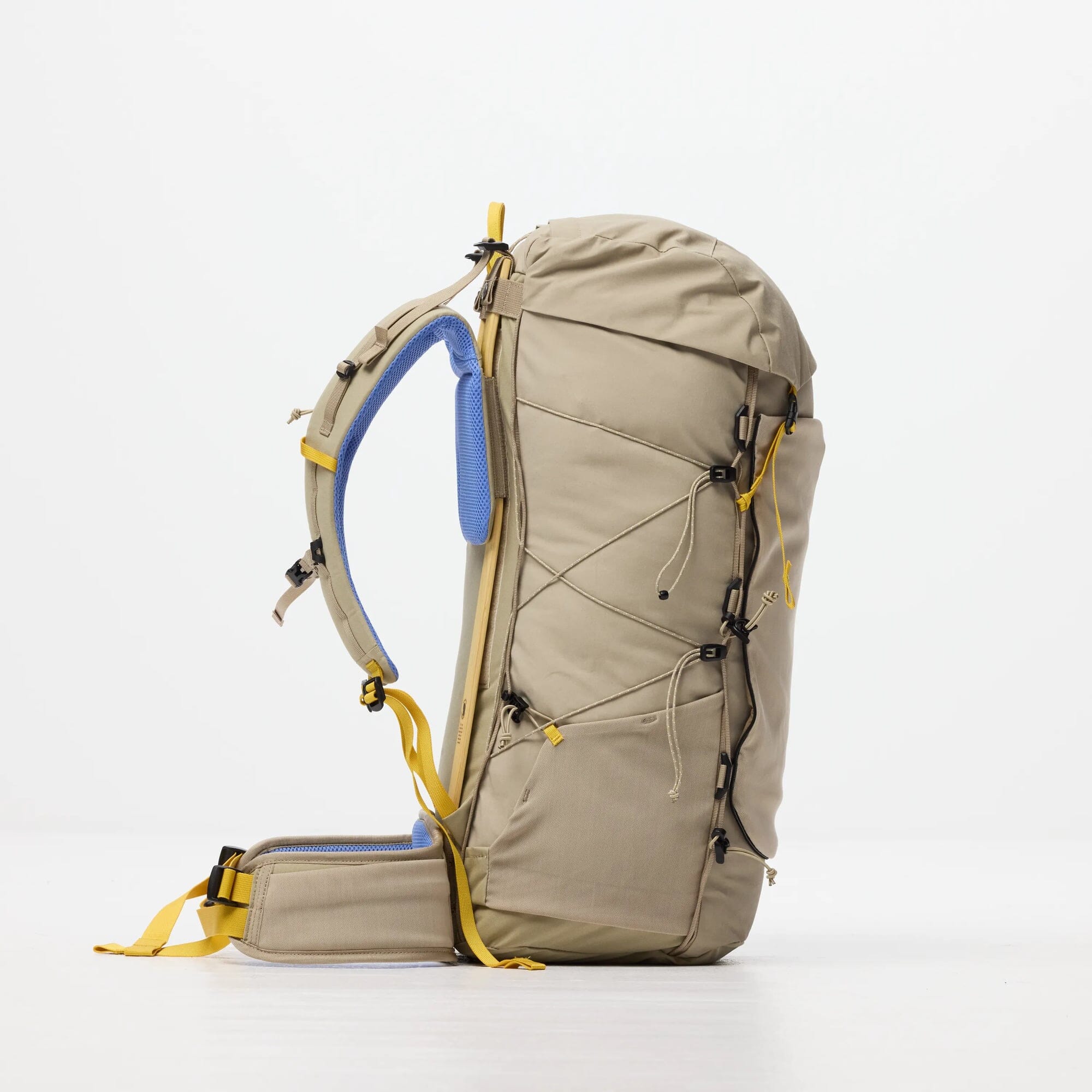 Fjallraven Kajka X-Lätt 45 S/M Backpack - Image 3