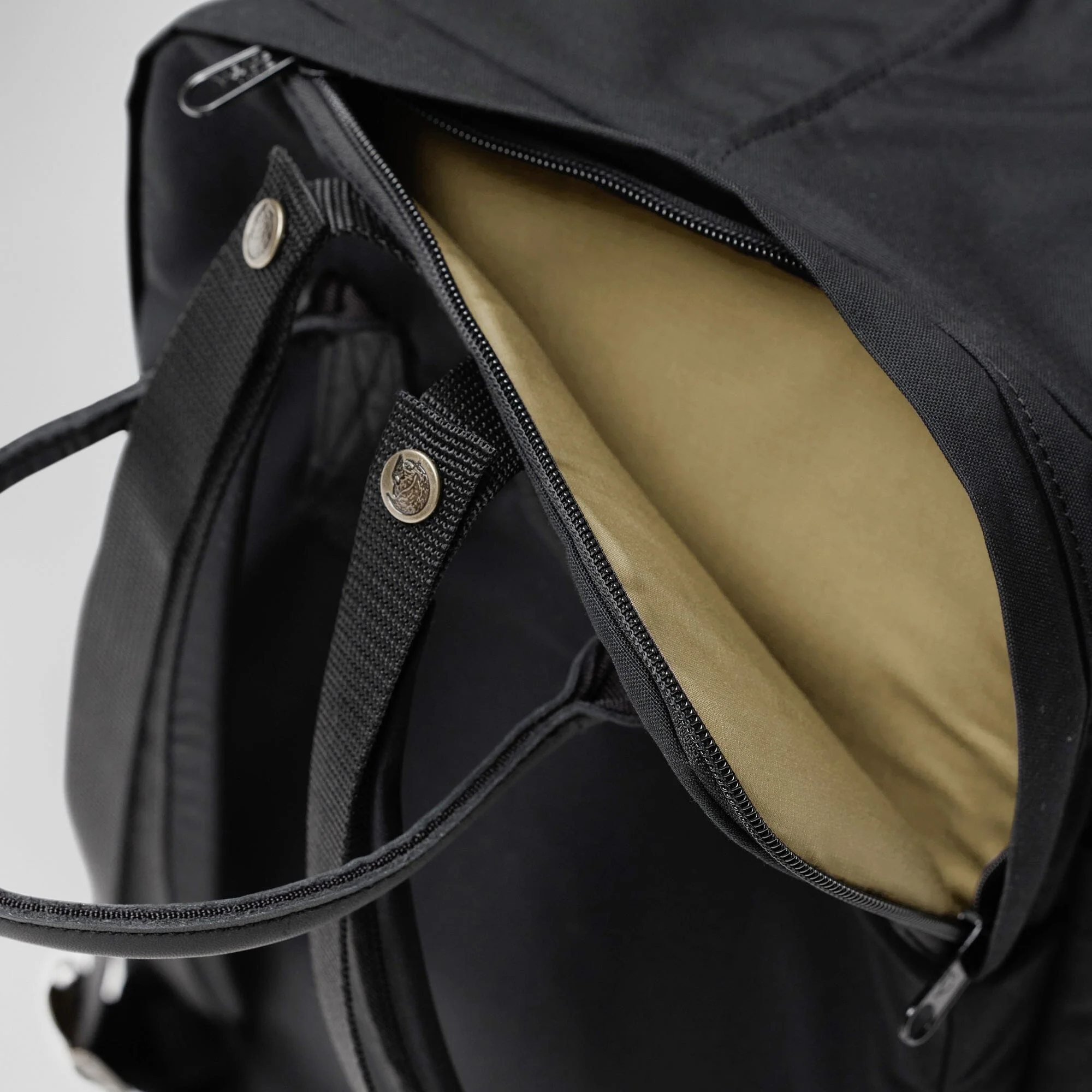 Fjallraven Kanken No. 2 Black Laptop 15" Backpack (Latest Edition) - Image 7