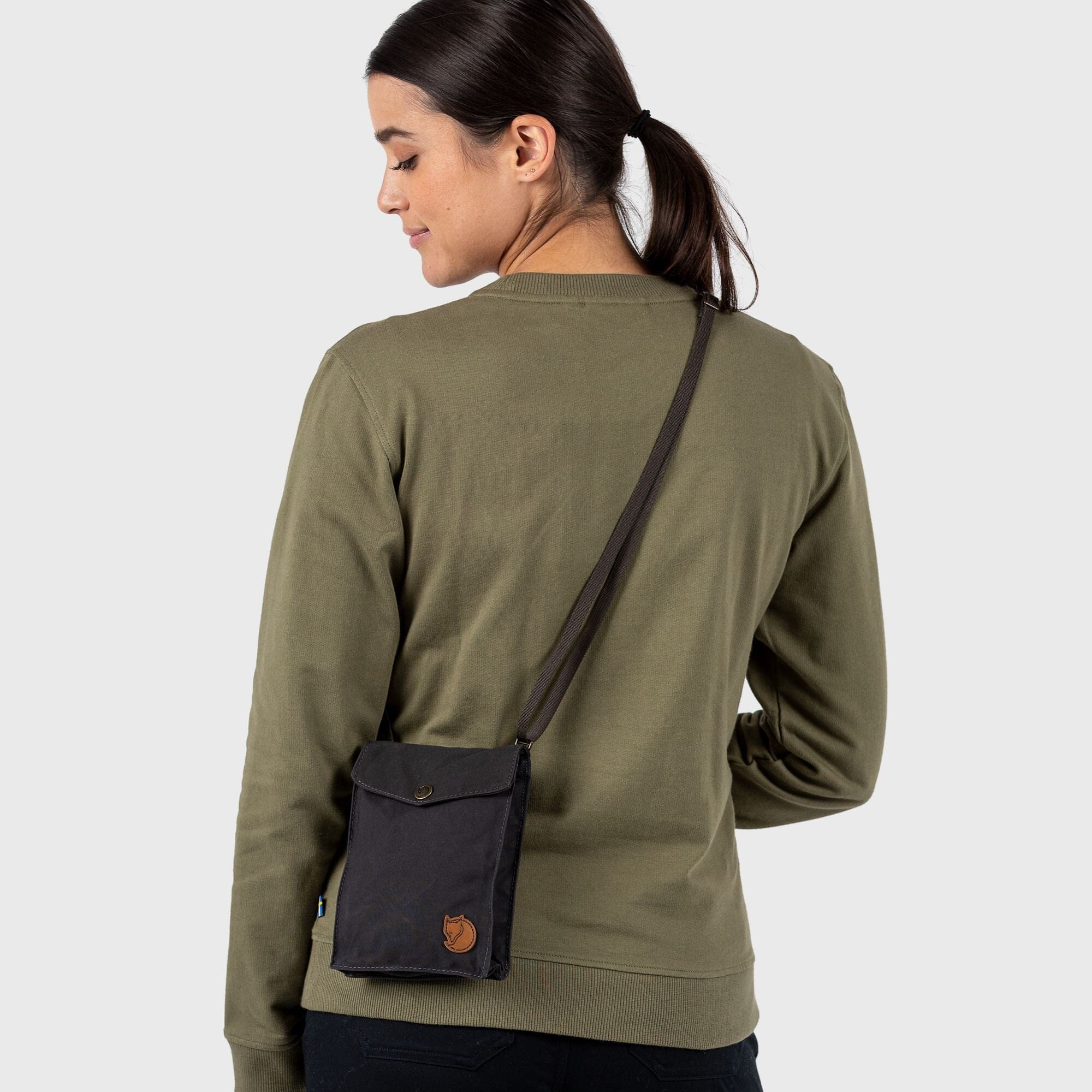 Fjallraven Pocket Messenger Bag - Image 4