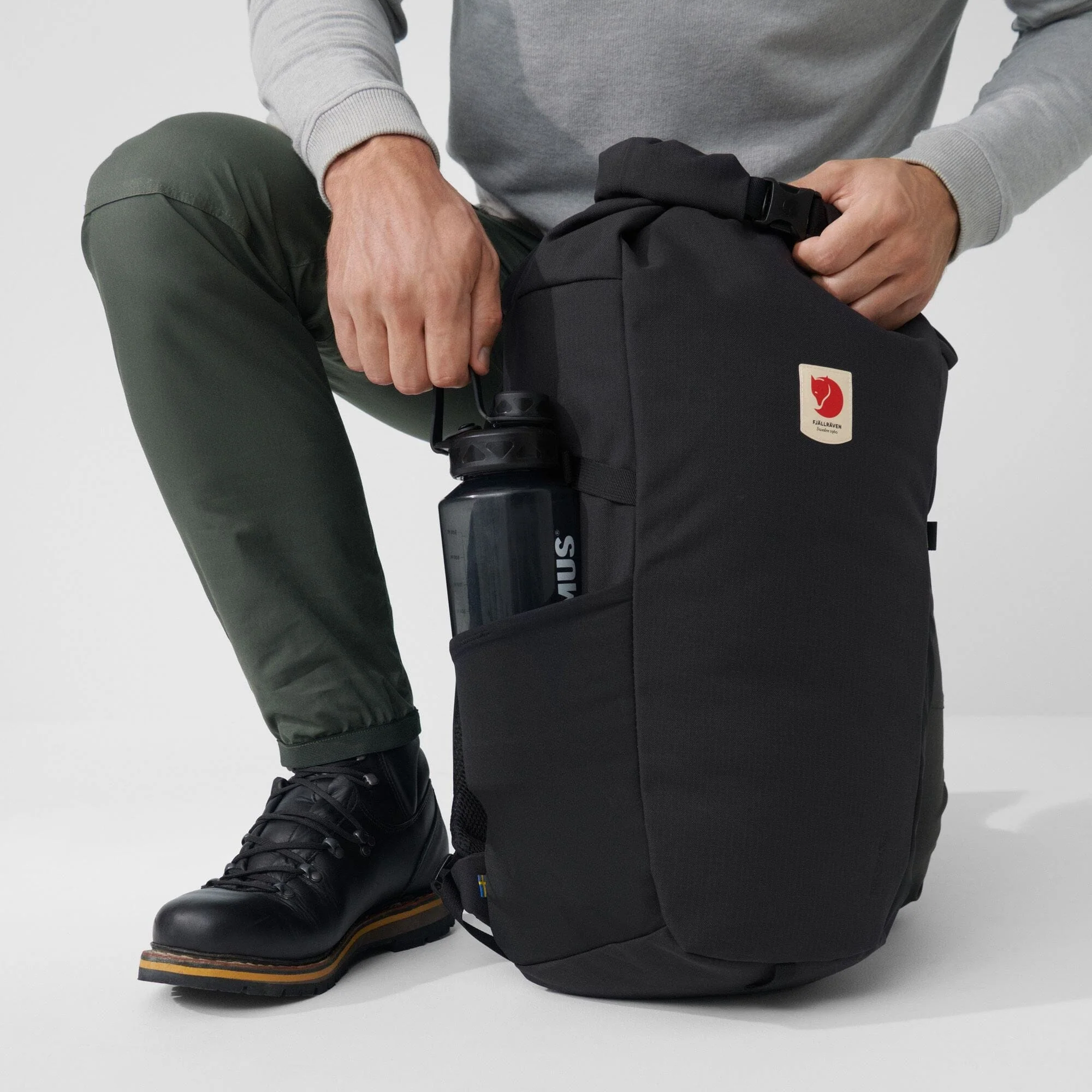 Fjallraven Ulvo Rolltop 30 Backpack - Image 11