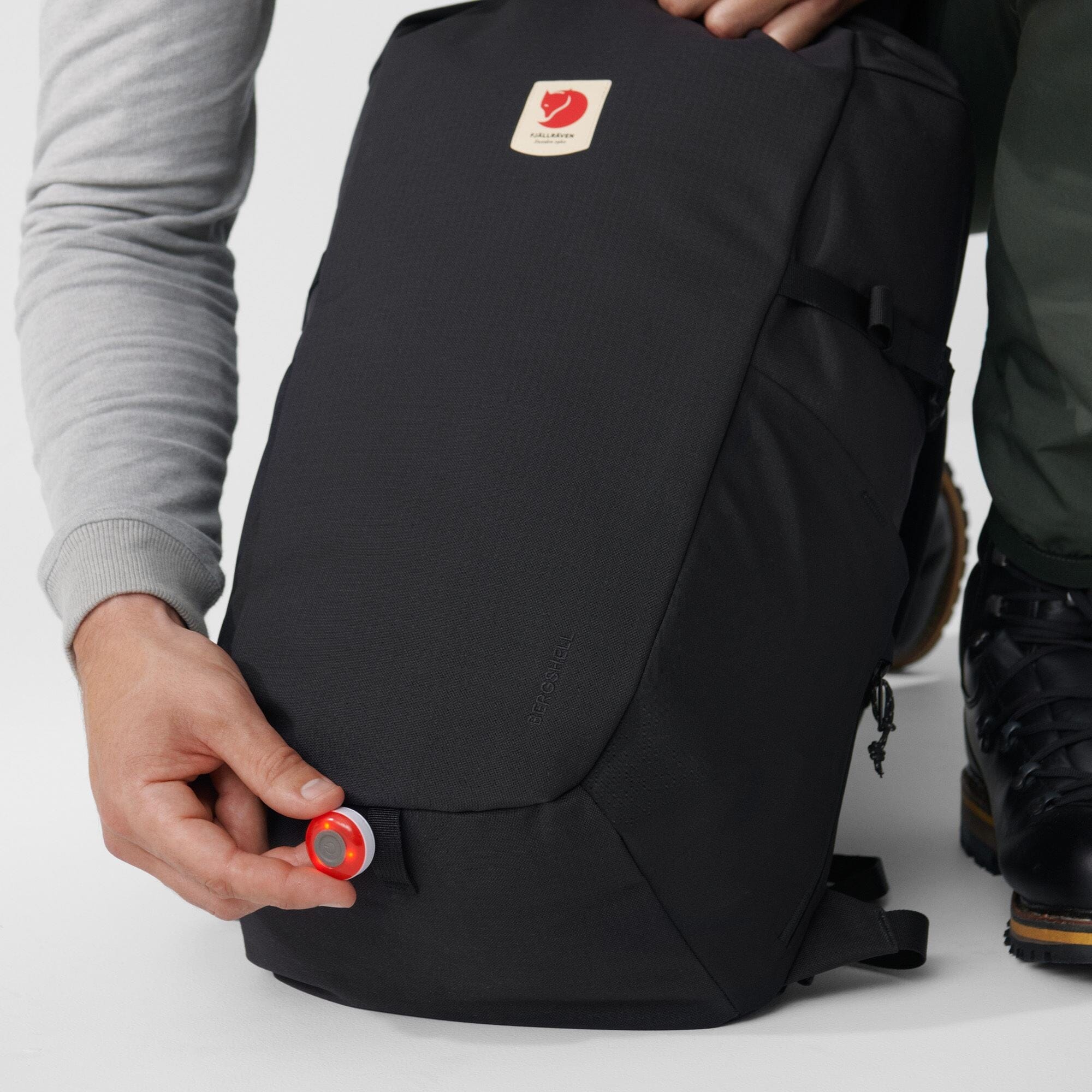 Fjallraven Ulvo Rolltop 30 Backpack - Image 13