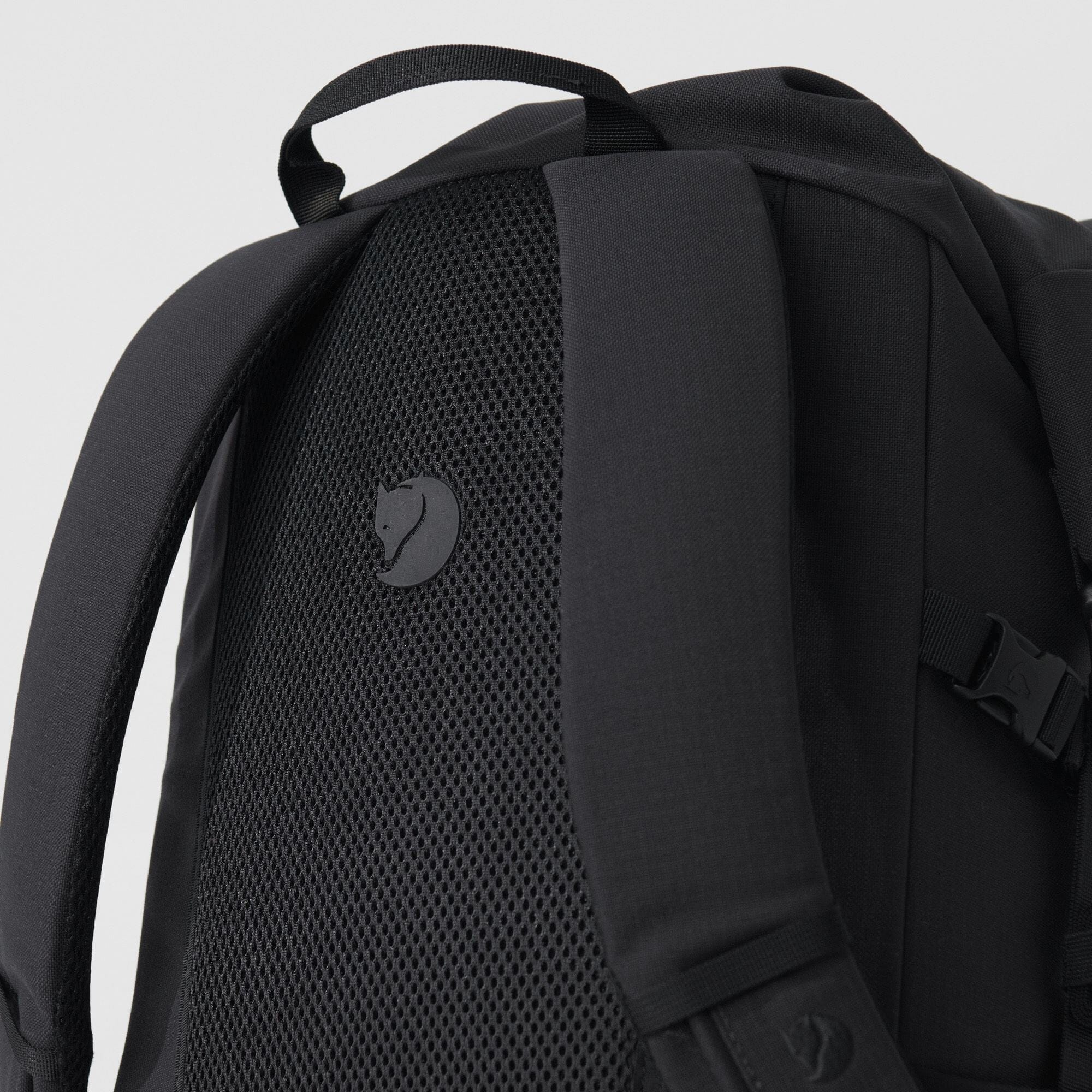 Fjallraven Ulvo Rolltop 30 Backpack - Image 15