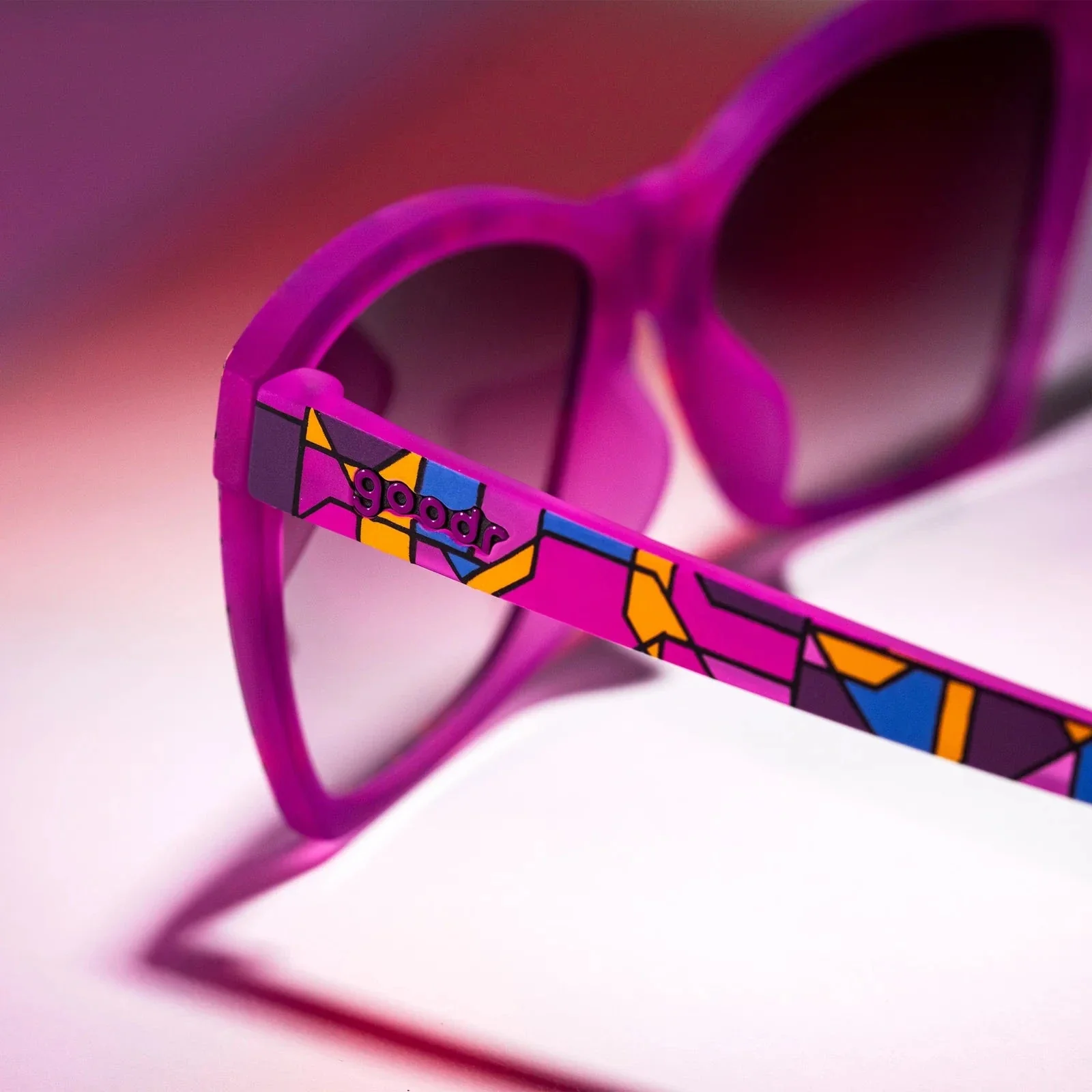 goodr Pop G - Sports Sunglasses - Antique Lampcore Influencer - Image 4