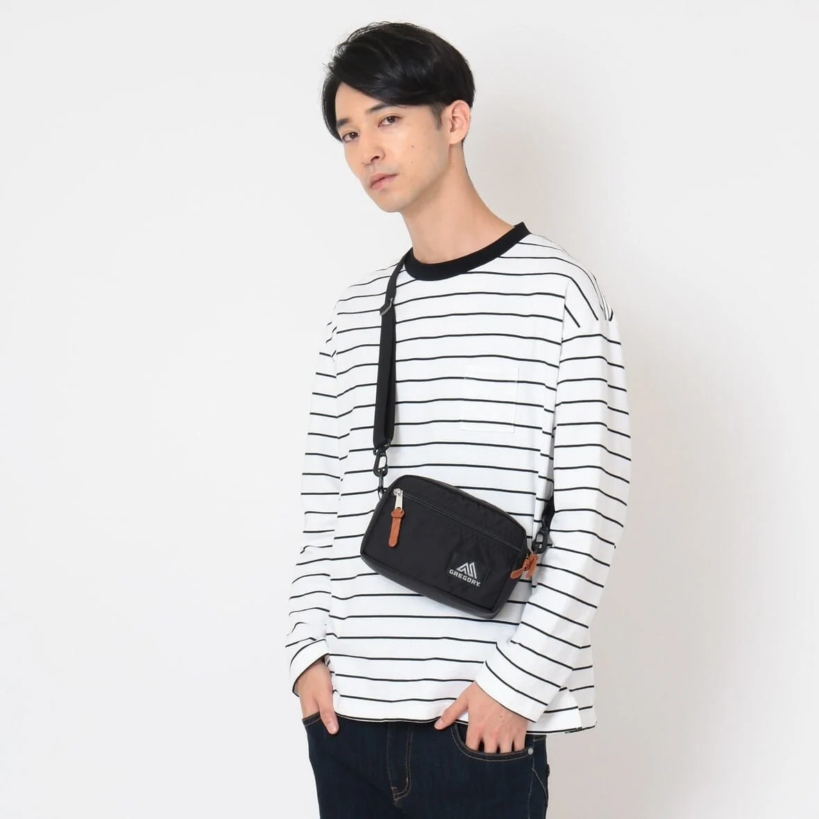 Gregory Padded Shoulder Pouch S Messenger Bag - Image 3