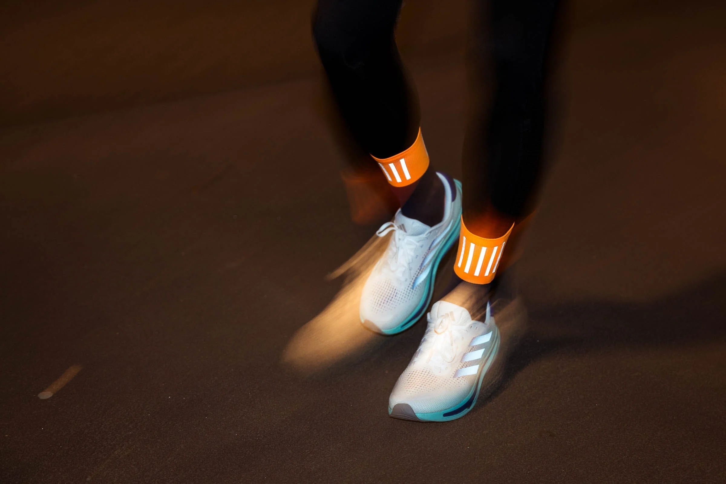 Incylence High-Viz V3 Blue Orange Socks - Image 8