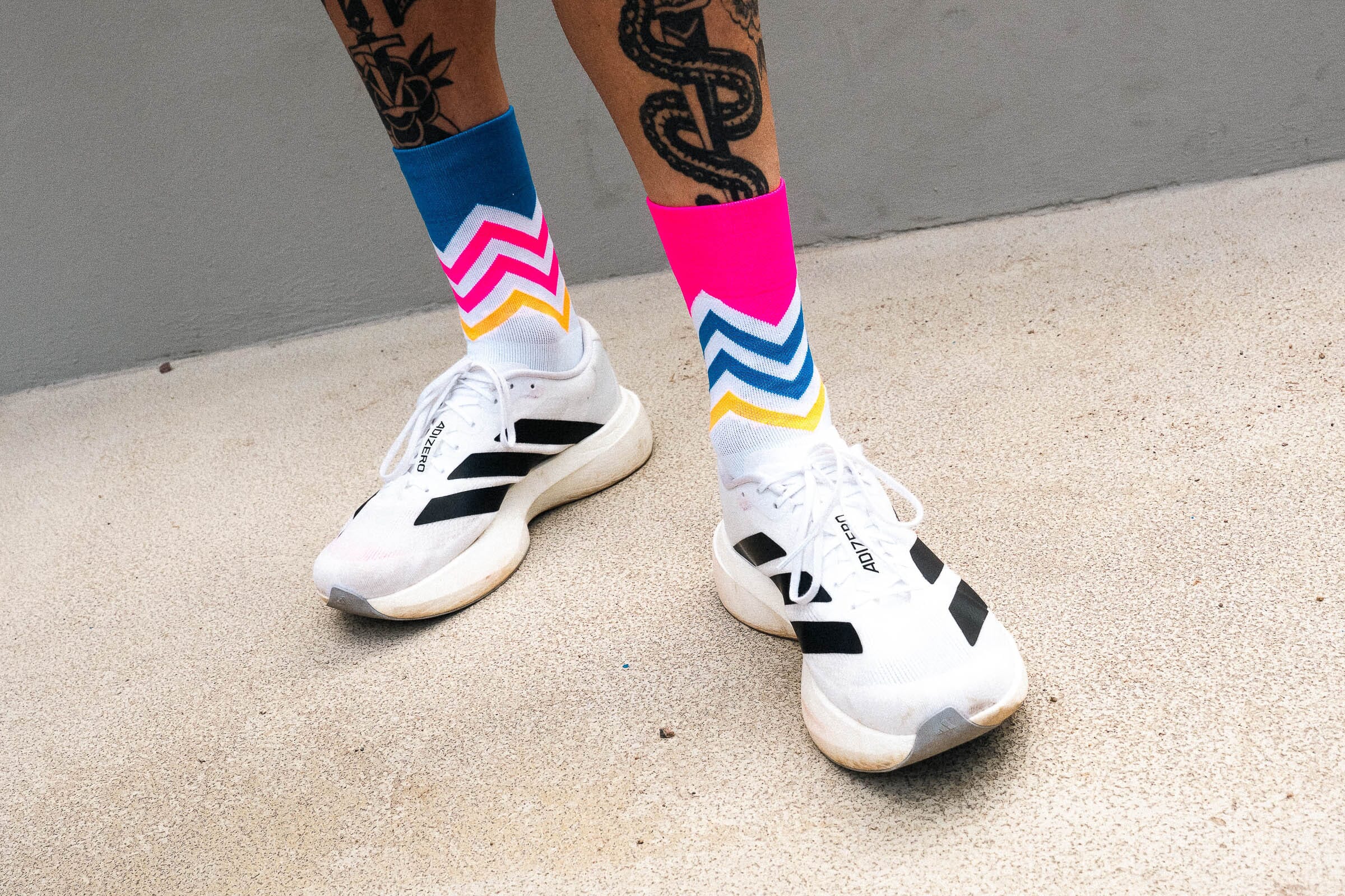 Incylence Running Volts Blue Pink Socks - Image 4