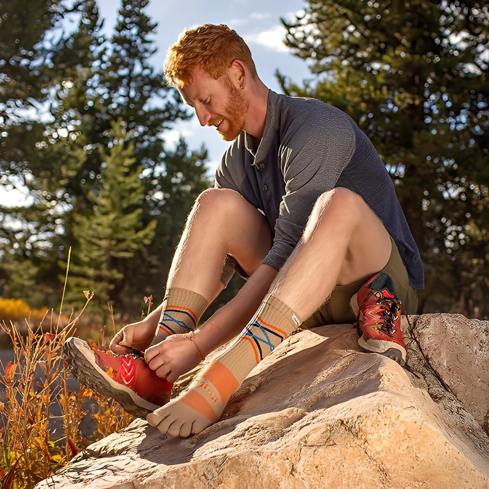 Injinji Trail Midweight Crew Socks - Image 3