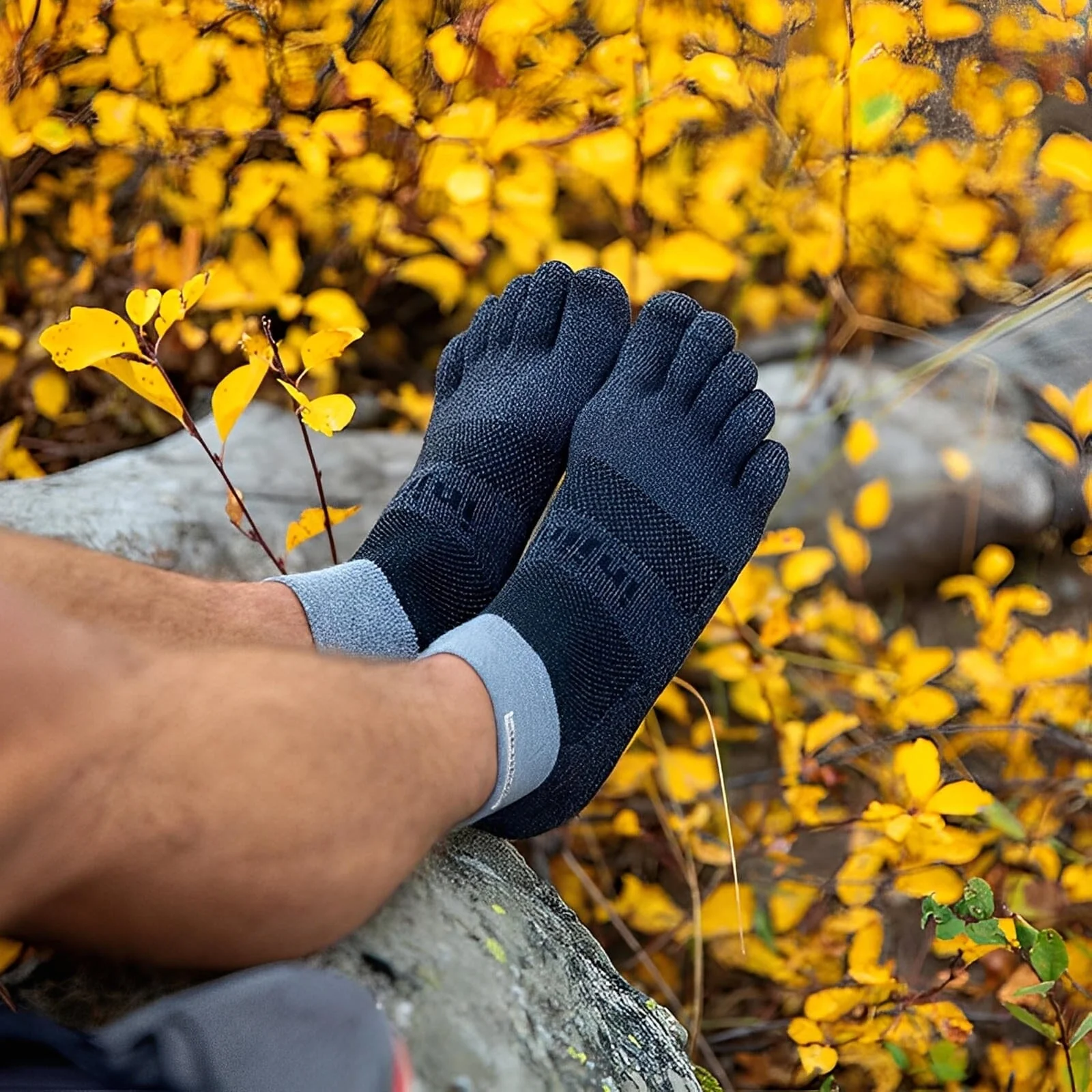 Injinji Trail Midweight Mini-Crew Socks - Image 4