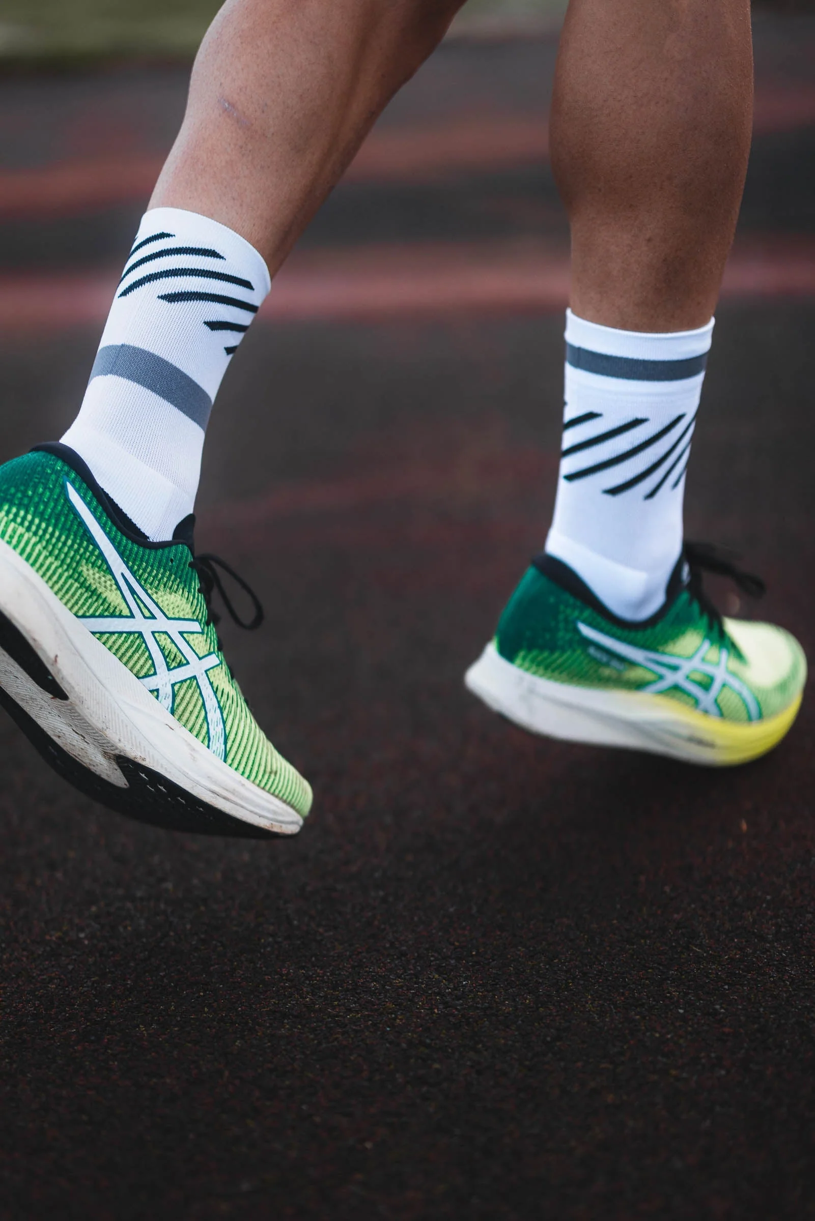 Incylence Running Disrupts White Socks - Image 4