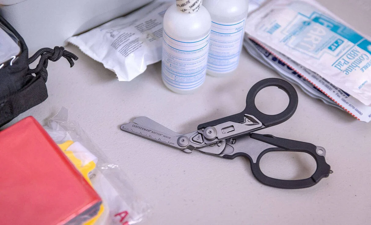 Leatherman Raptor Rescue - Image 11