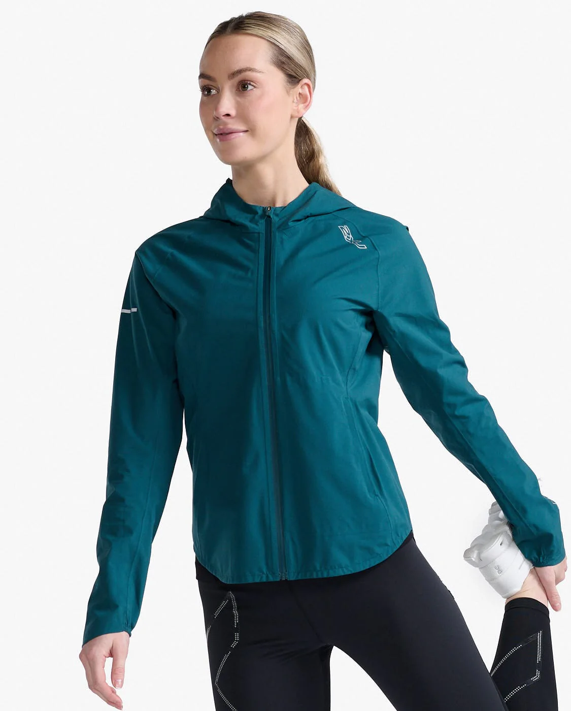 2XU Women's Light Speed Waterproof Jacket WR6842A - Image 4
