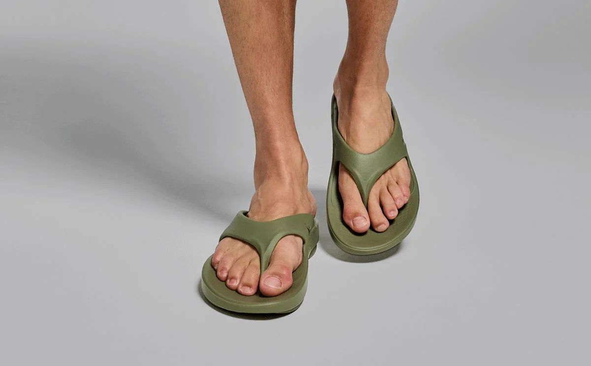 OOFOS Unisex OOriginal Thong Sandal - Foliage - Image 3