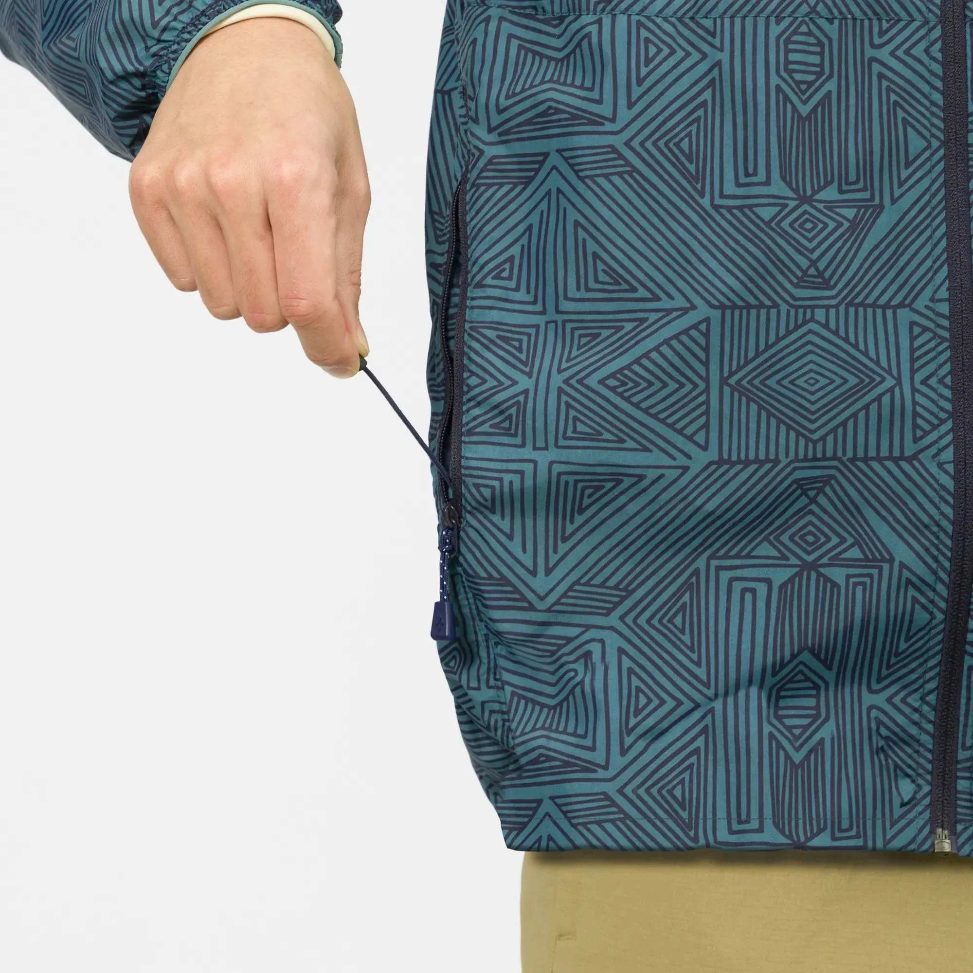 Montbell Men's Wind Blast Print Hooded Jacket - Image 9