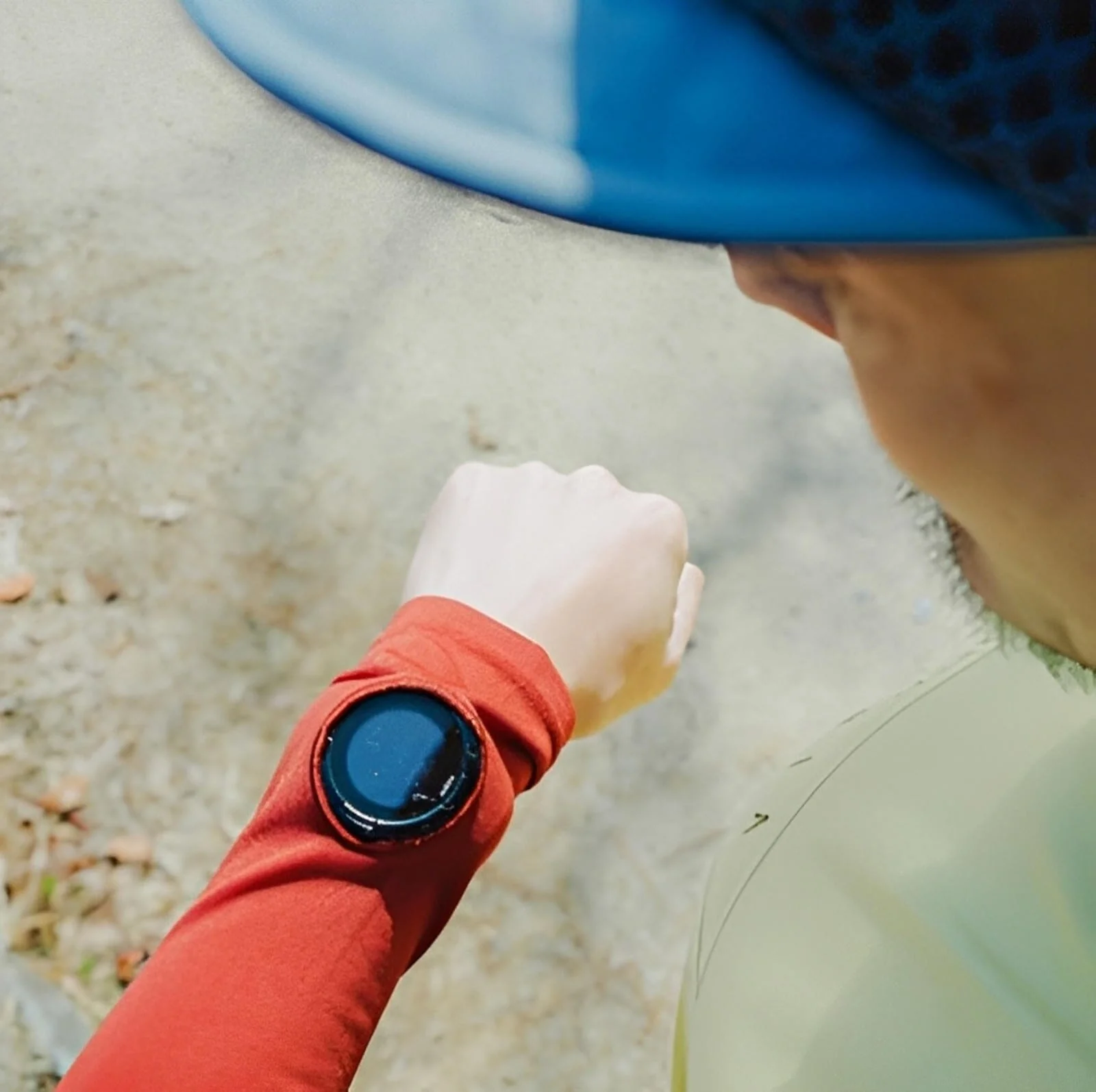 Oleno Arm Sleeve UL with Thumb Hole - Image 8