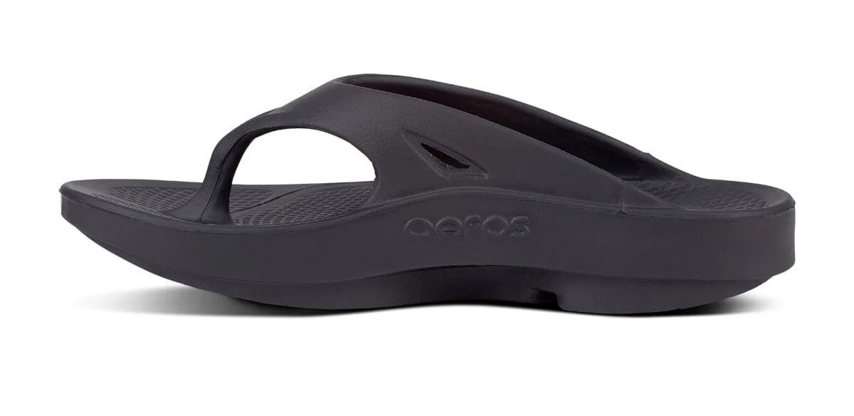 OOFOS Unisex OOriginal Thong Sandal - Black - Image 4