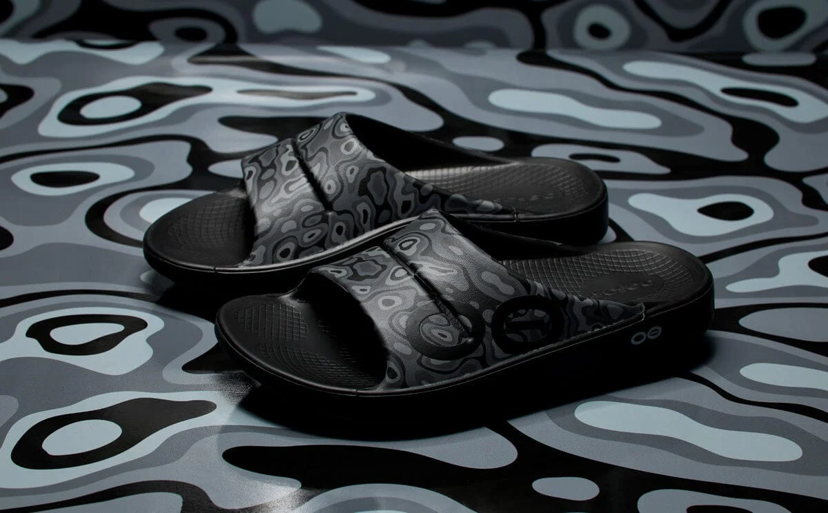 OOFOS Unisex OOahh Sport Slide Sandal - Black Water Camo - Image 5