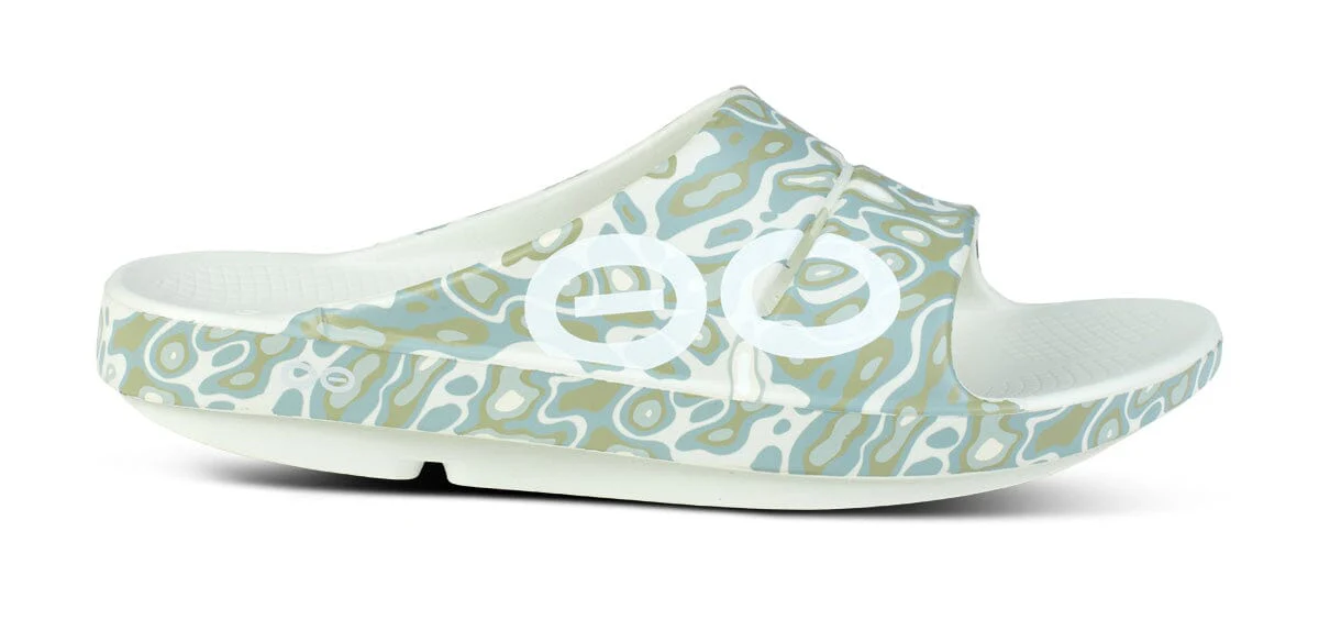 OOFOS Unisex OOahh Sport Slide Sandal - Cosmic Gray Water Camo - Image 2