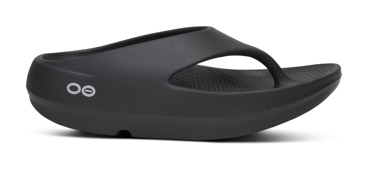 OOFOS Unisex OOriginal PLUS Thong Sandal - Black - Image 2