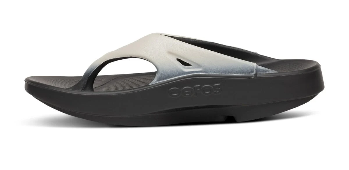 OOFOS Unisex OOriginal Sport Thong Sandal - Chalk - Image 4