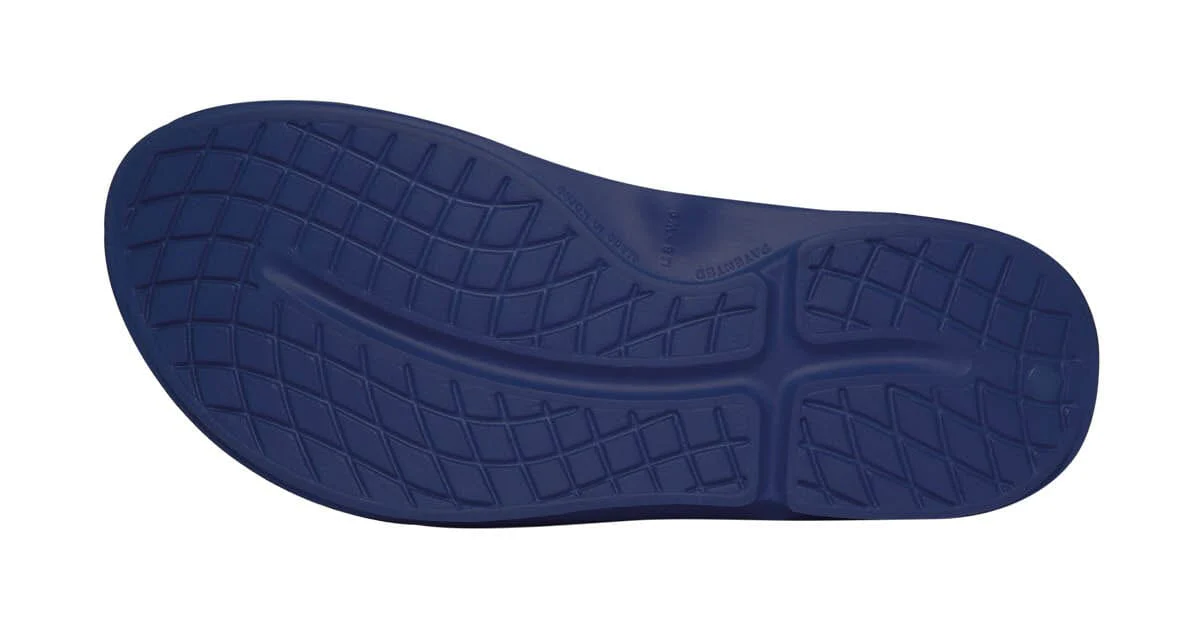 OOFOS Unisex OOriginal Thong Sandal - Navy - Image 5
