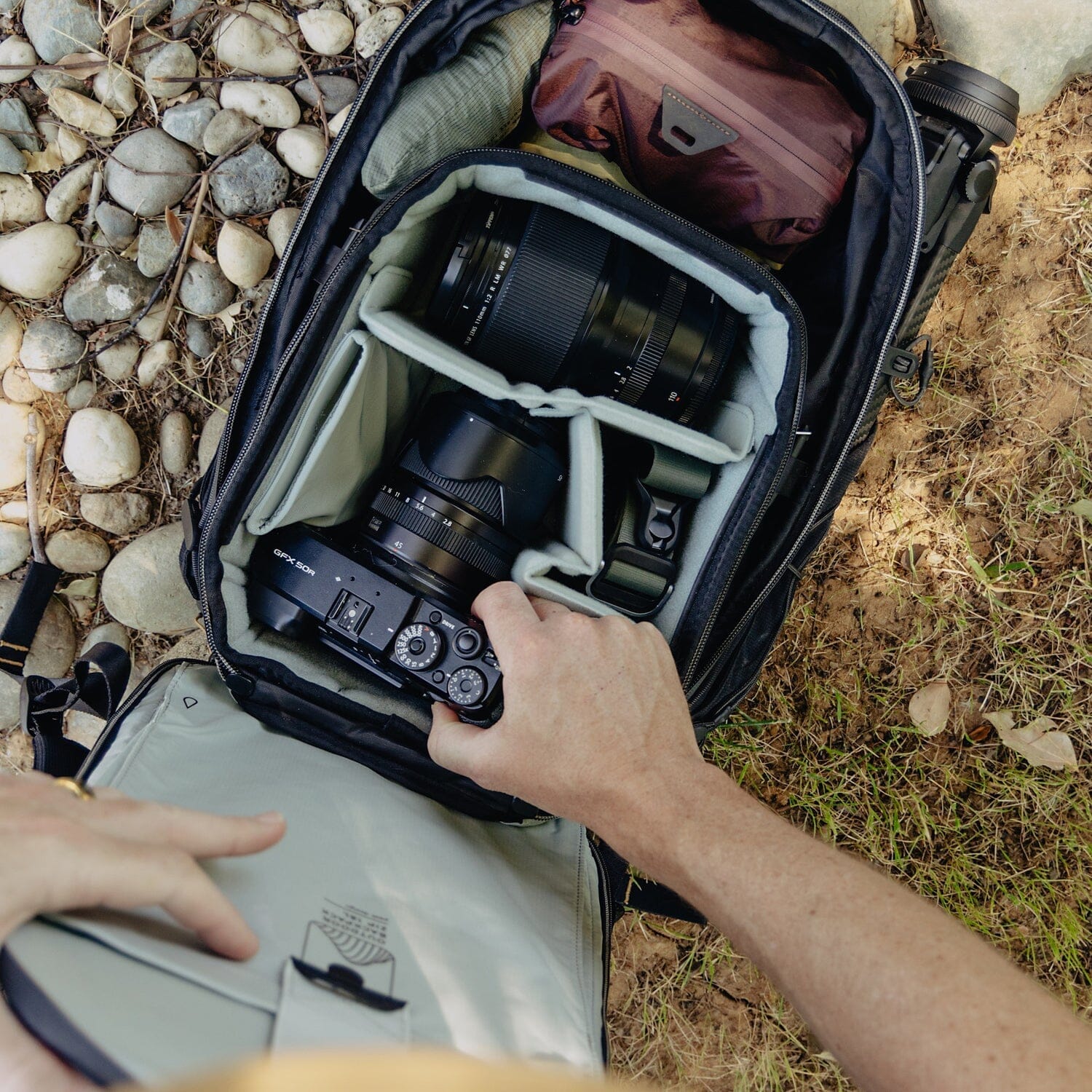 Peak Design Outdoor Backpack Zip 18L - Image 5