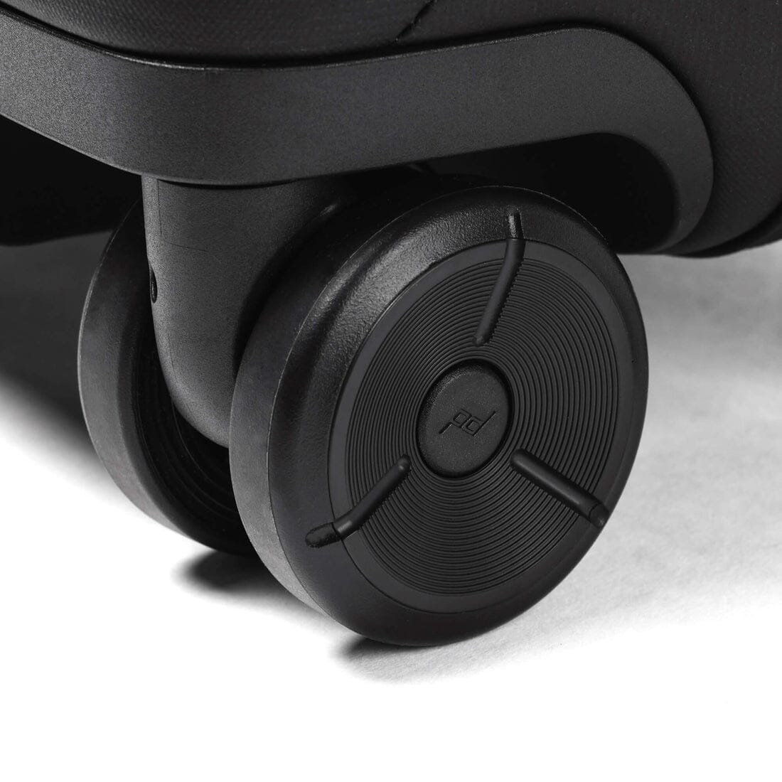 Peak Design Roller Pro Carry-On - Image 16