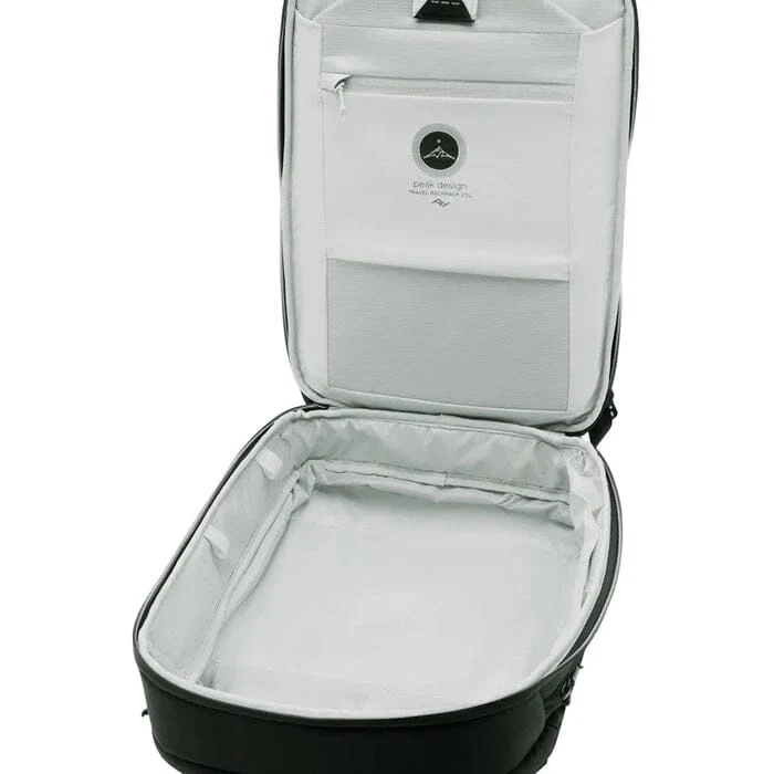 Peak Design Travel Backpack 20L - Image 4