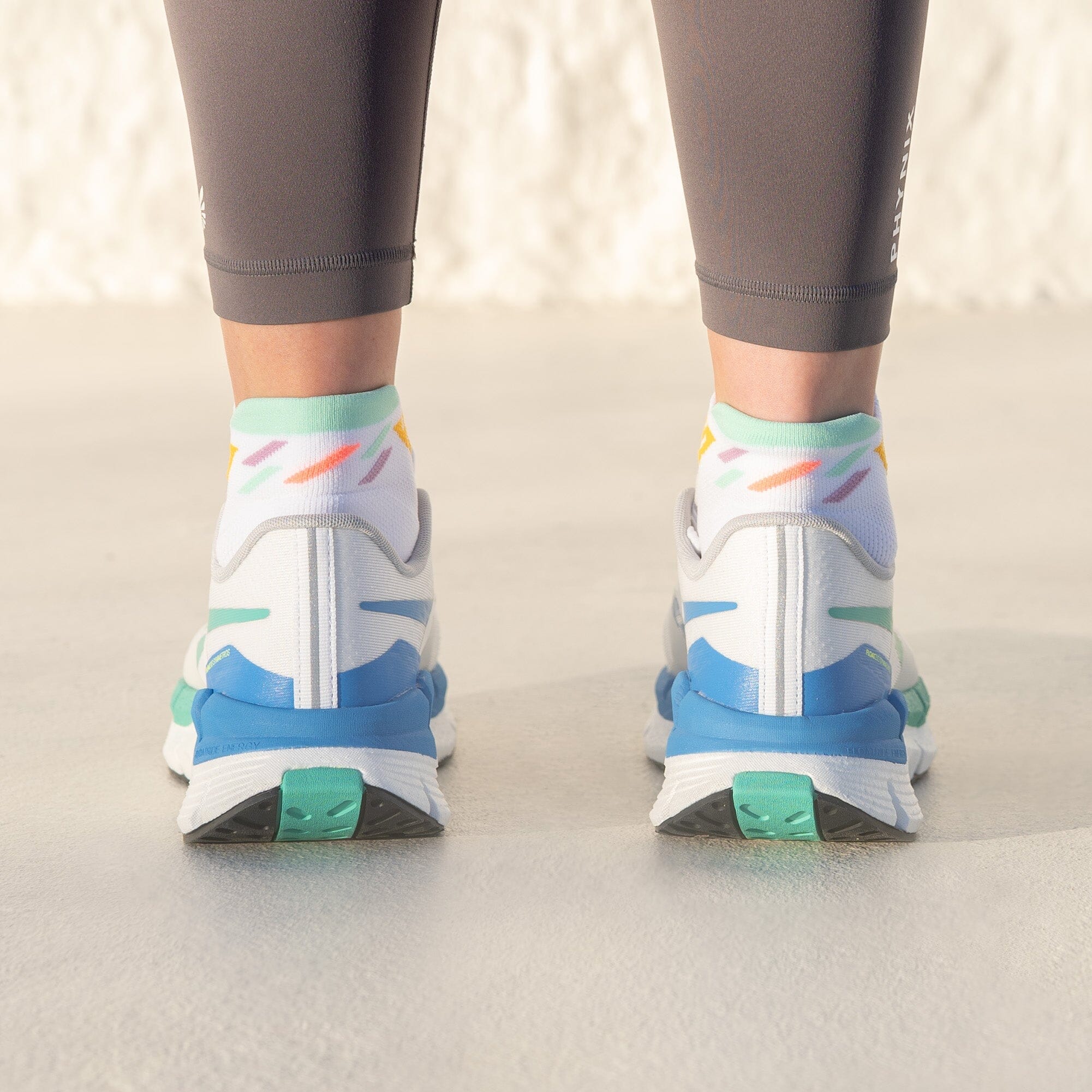 Versus Retro Rainbow Running Ankle Socks - Image 4