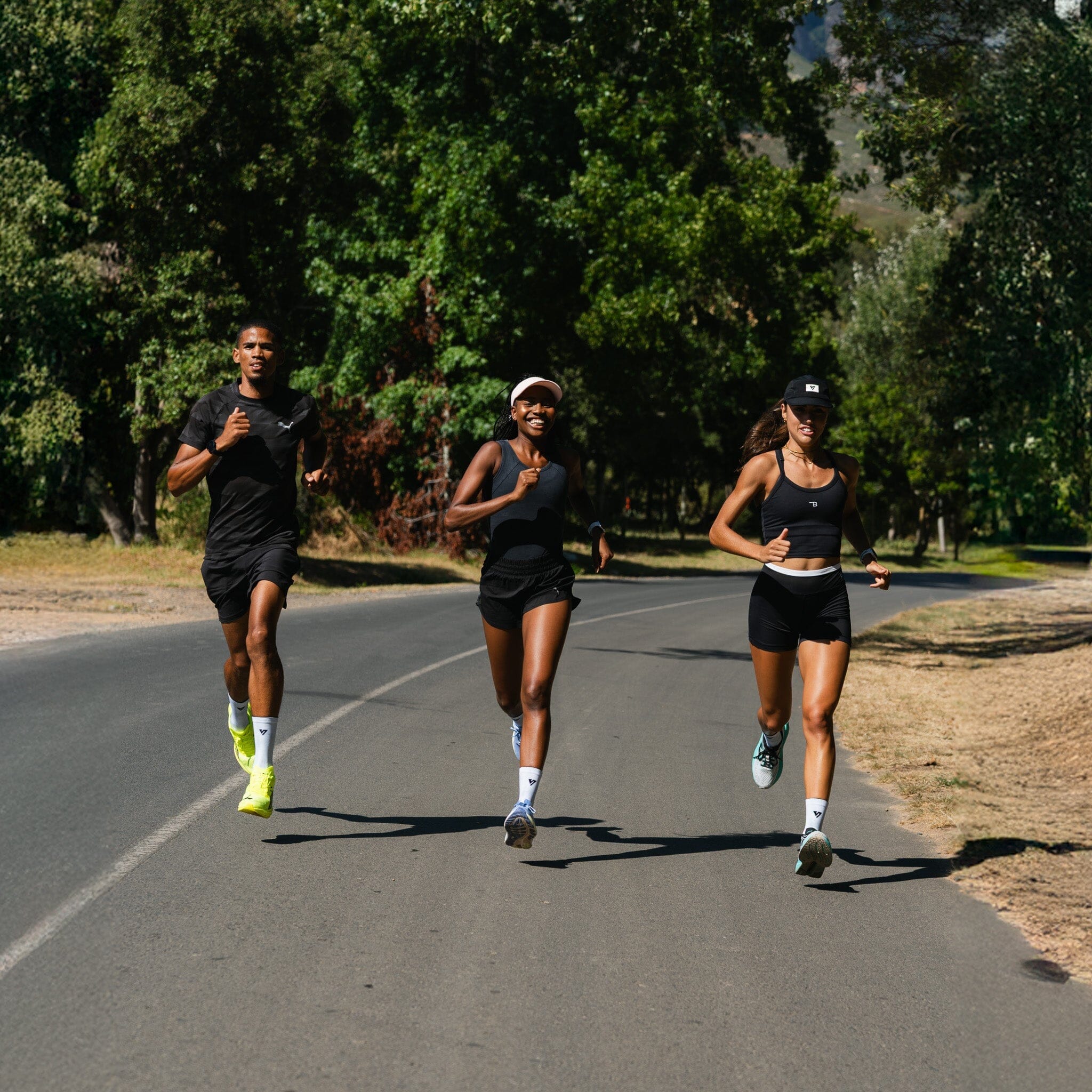 Versus RUN White Active Crew Socks - Image 4