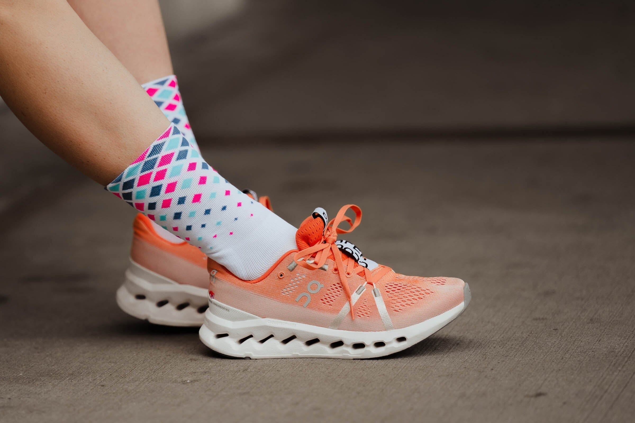 Incylence Running Crystals White Pink Cyan Socks - Image 3