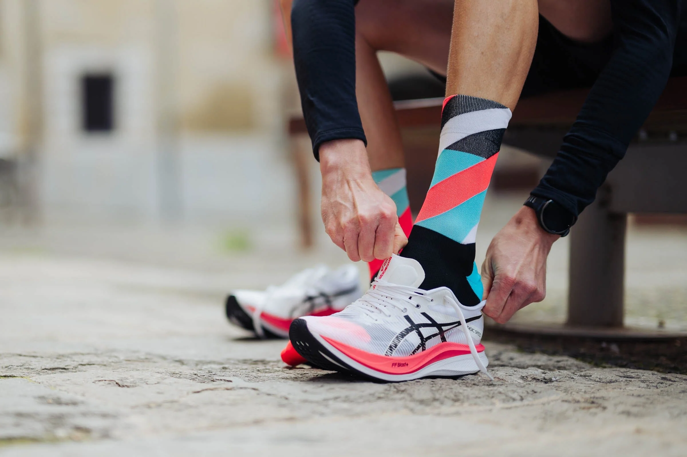 Incylence Running Loops Black Cyan Inferno Socks - Image 3