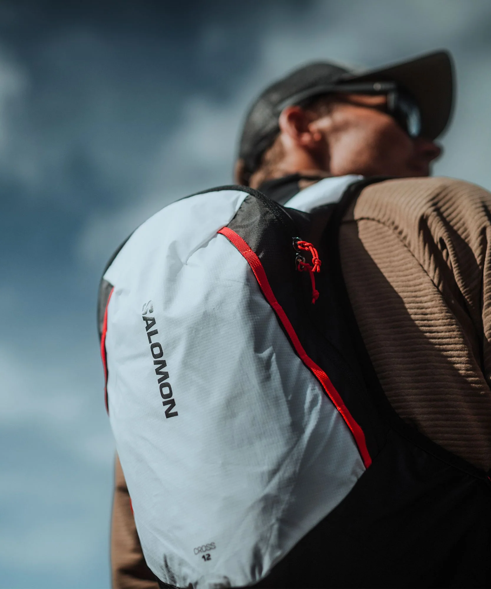 Salomon Cross 12 Unisex Backpack - Image 6