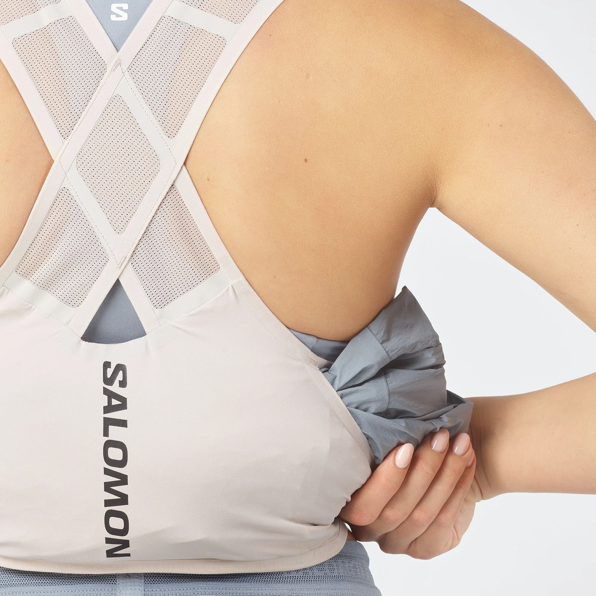 Salomon Gravel Skin 2 Unisex Running Vest - Image 10