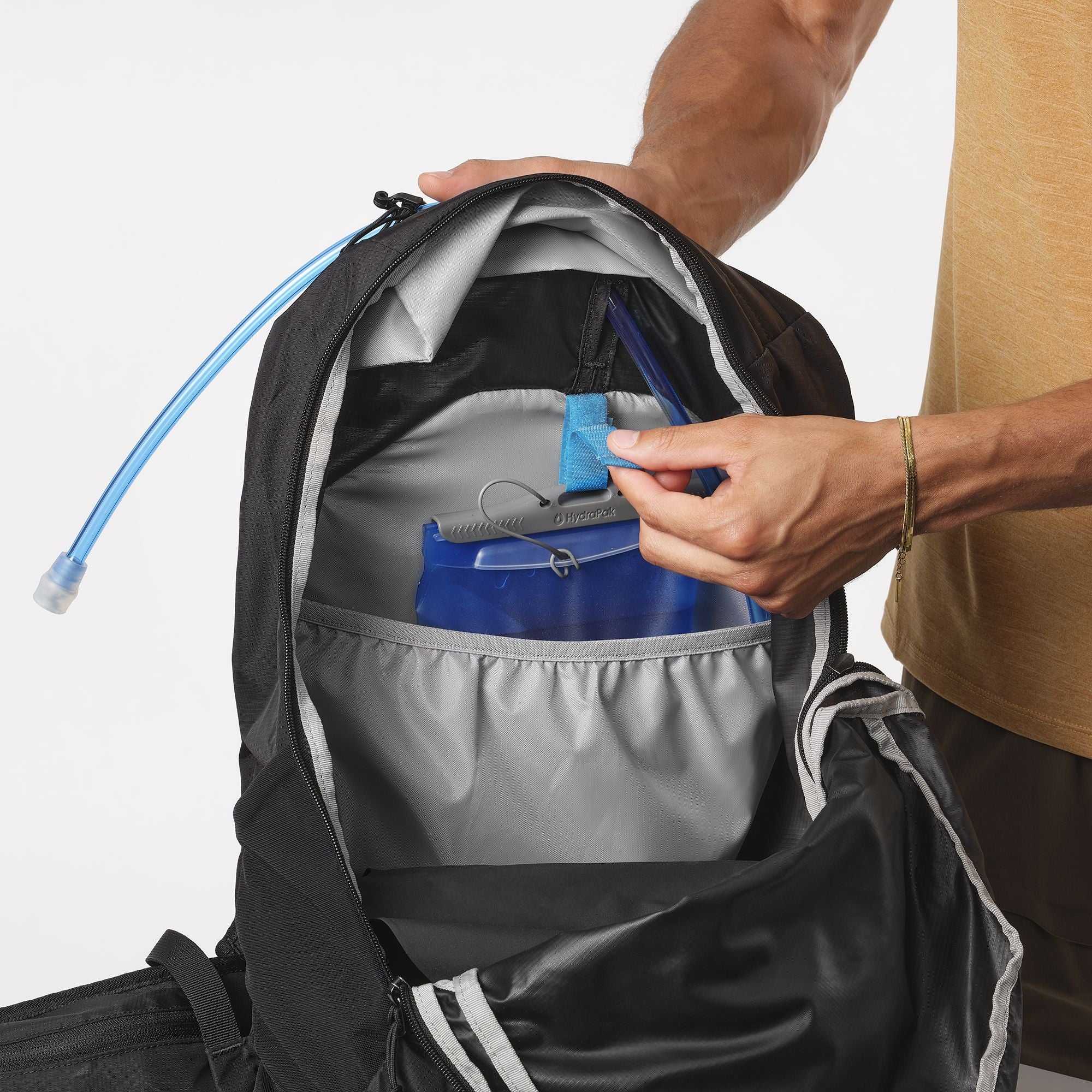 Salomon Trailblazer 10 Unisex Hiking Bag - Image 6