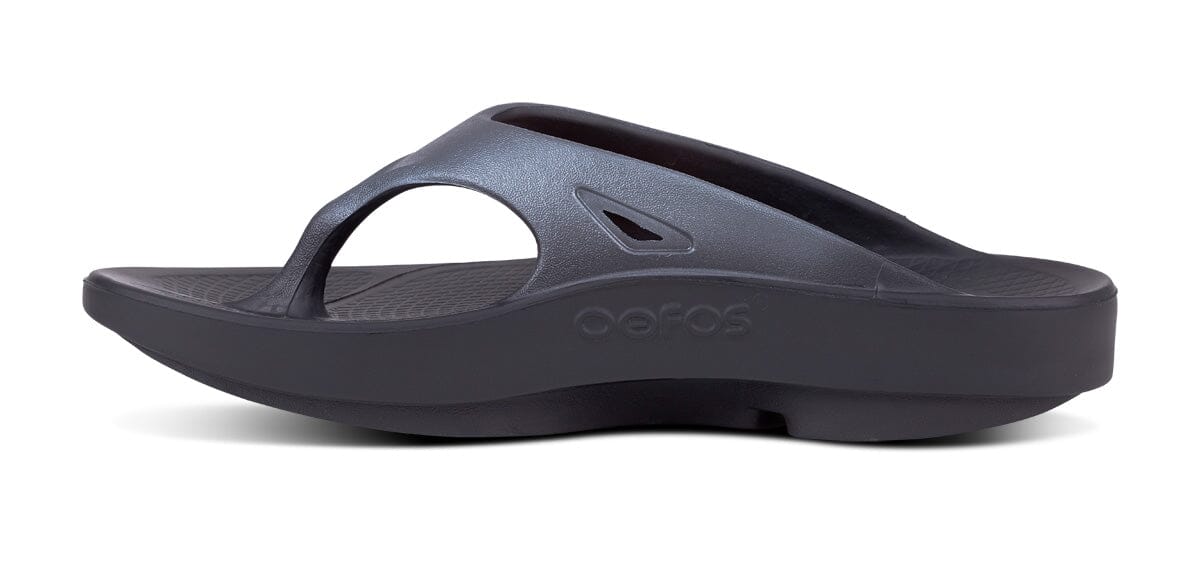 OOFOS Unisex OOriginal Sport Thong Sandal - Graphite - Image 6