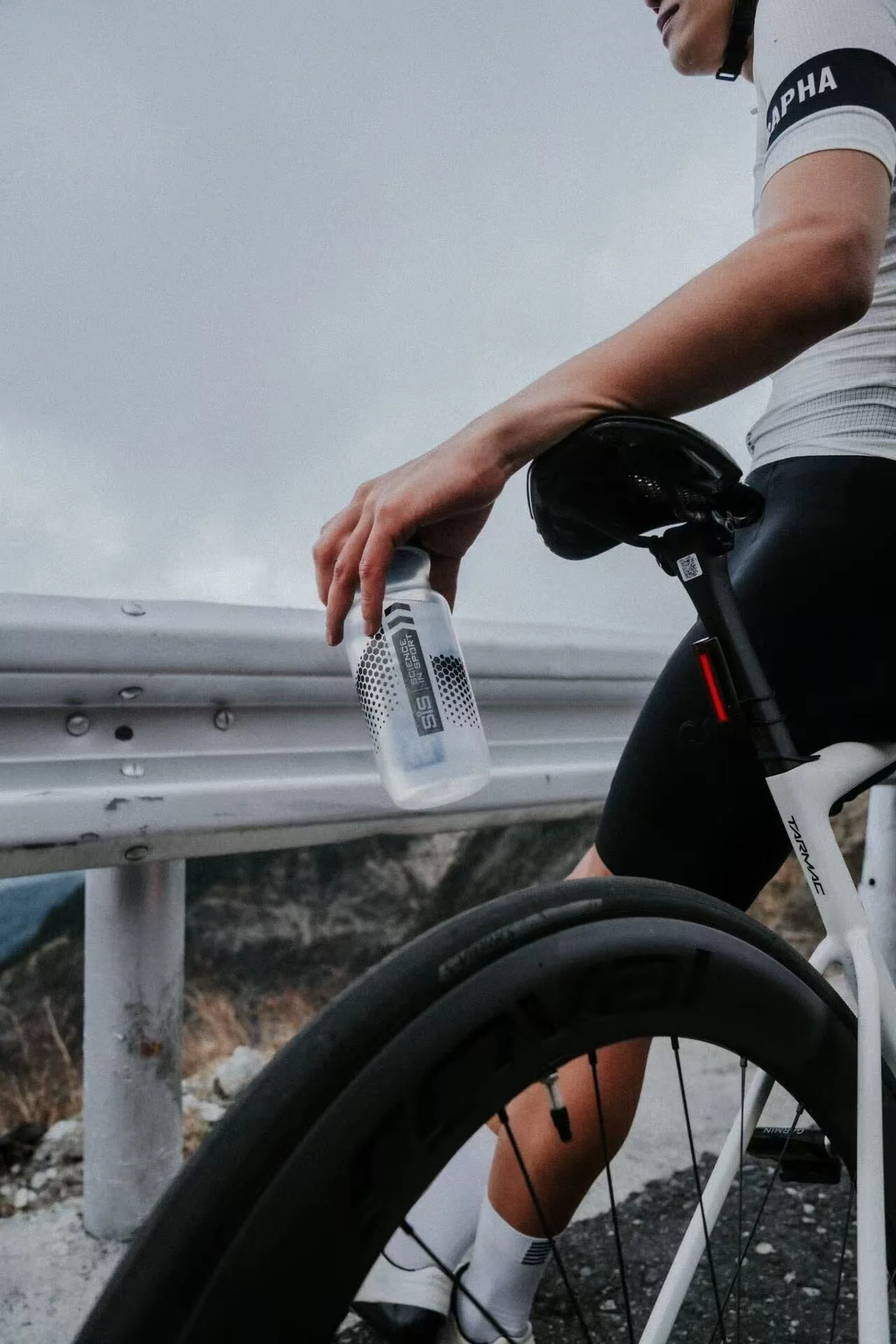 SiS Wide Neck Water Bottle - 600ML - Image 5