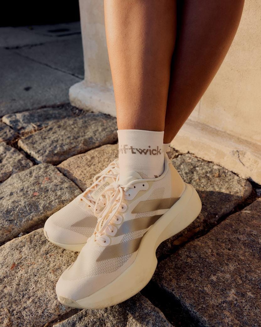 Swiftwick Aspire Quarter Crew Socks - Image 2