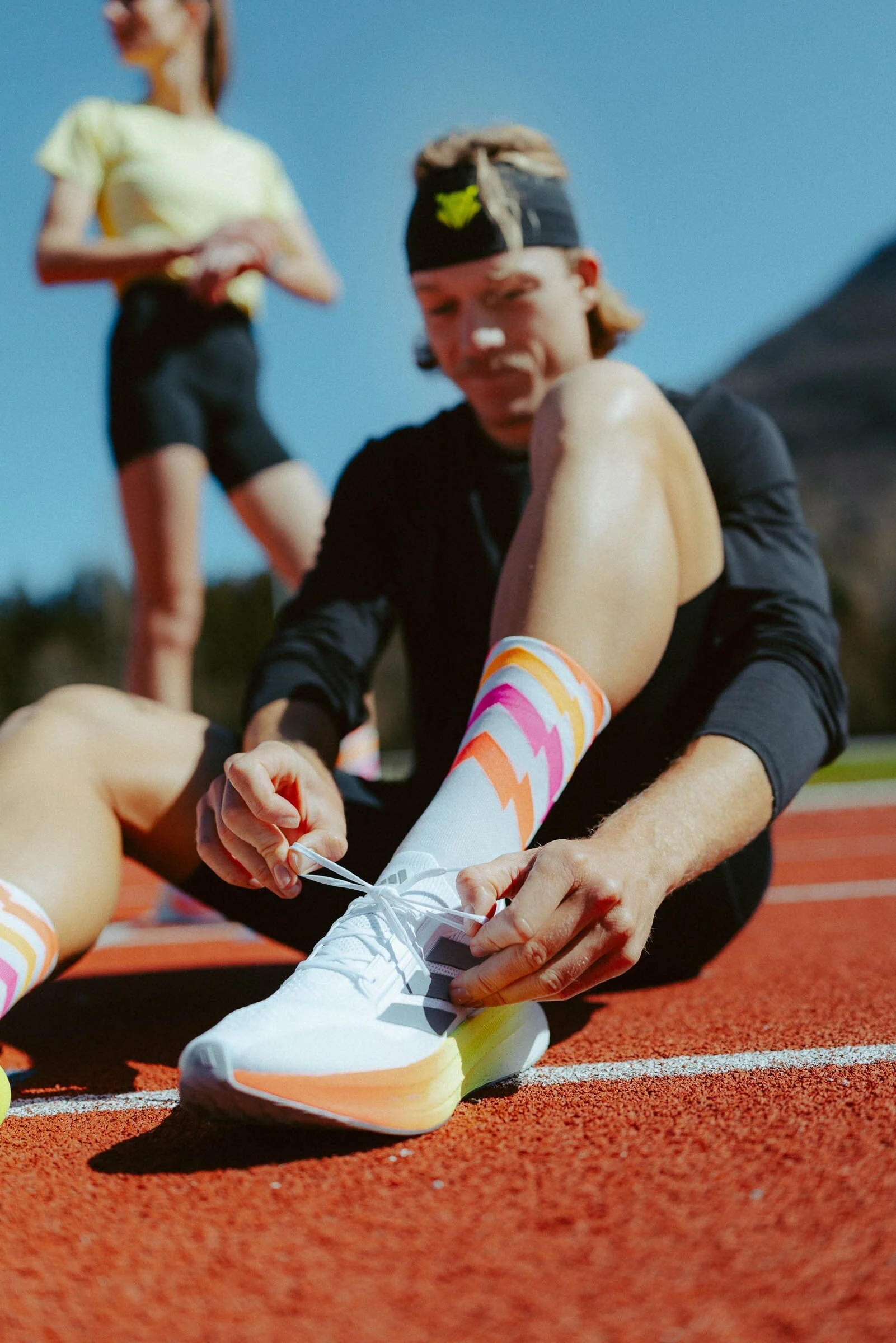 Incylence Ultralight Waves Electric Socks - Image 4