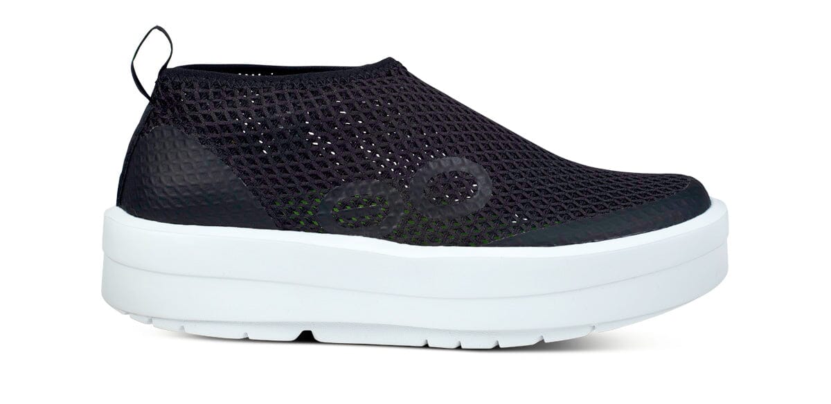 OOFOS Women's OOmega Chukka Shoe - White Black - Image 2