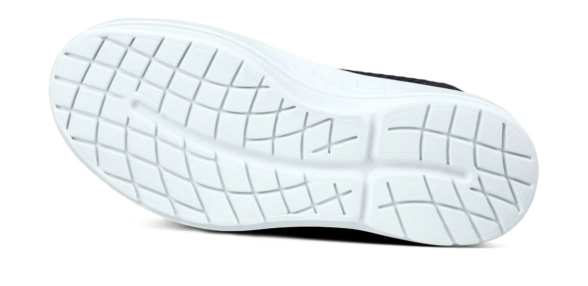 OOFOS Women's OOmega Chukka Shoe - White Black - Image 9